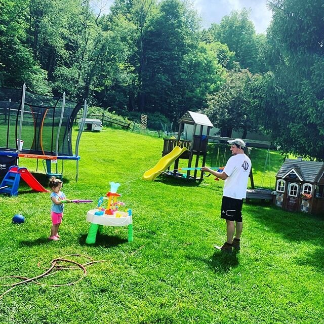 When you are trying to get work done but keep getting sprayed. Game on! #dadlife #waterfight