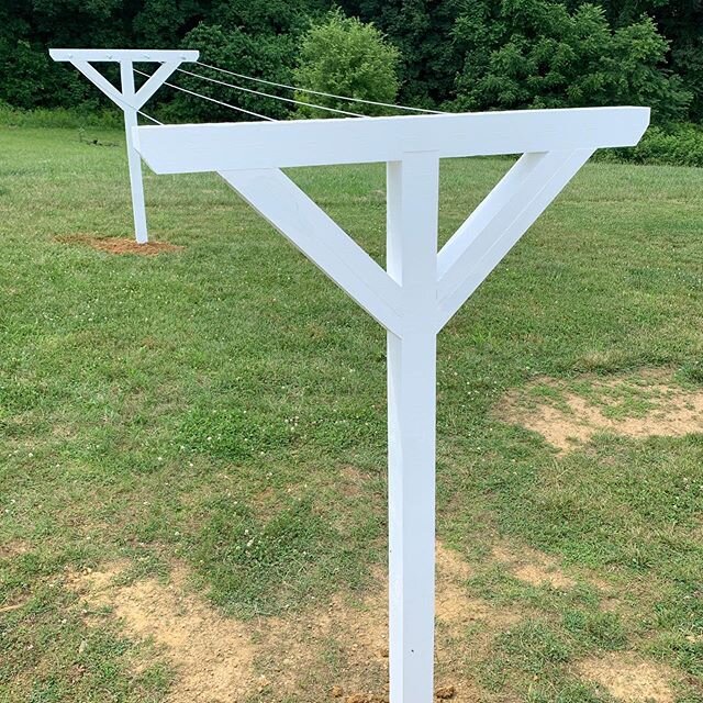 Just finished a quick farmhouse clothesline build and install. It was a fun project! #handyman