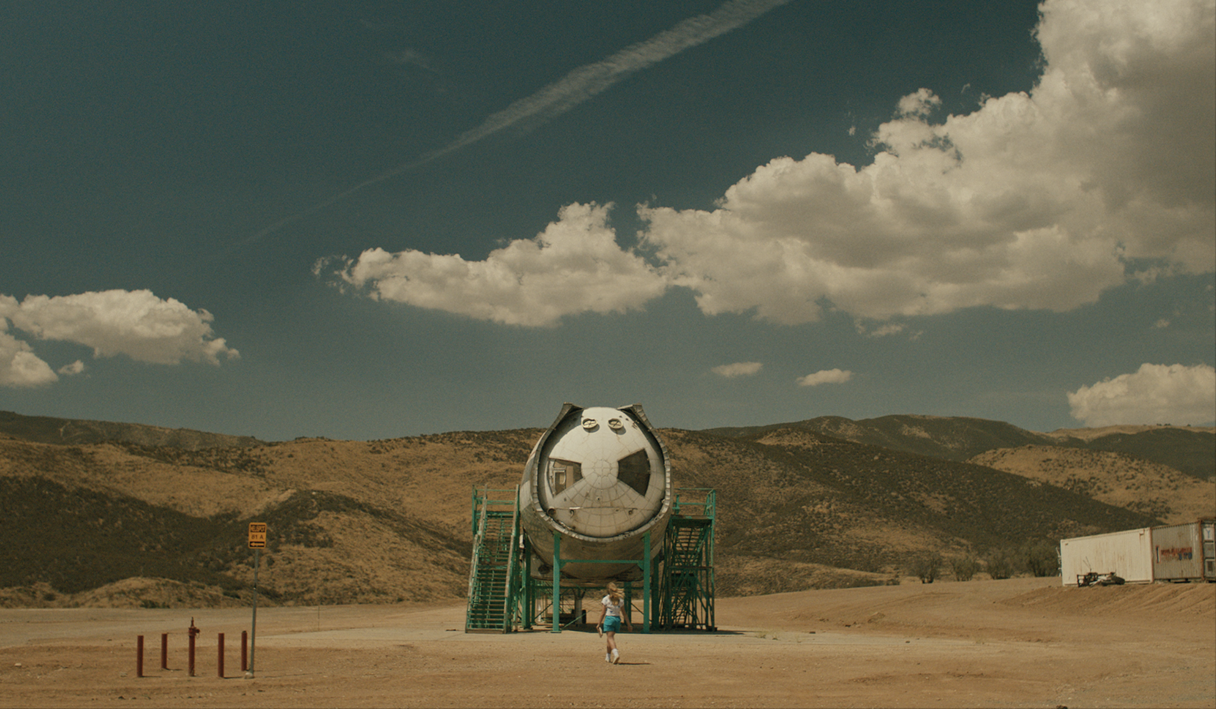 FLAUNT-HDIS_still_Girls.+Courtesy+of+How+Does+It+Start-1 (1).png