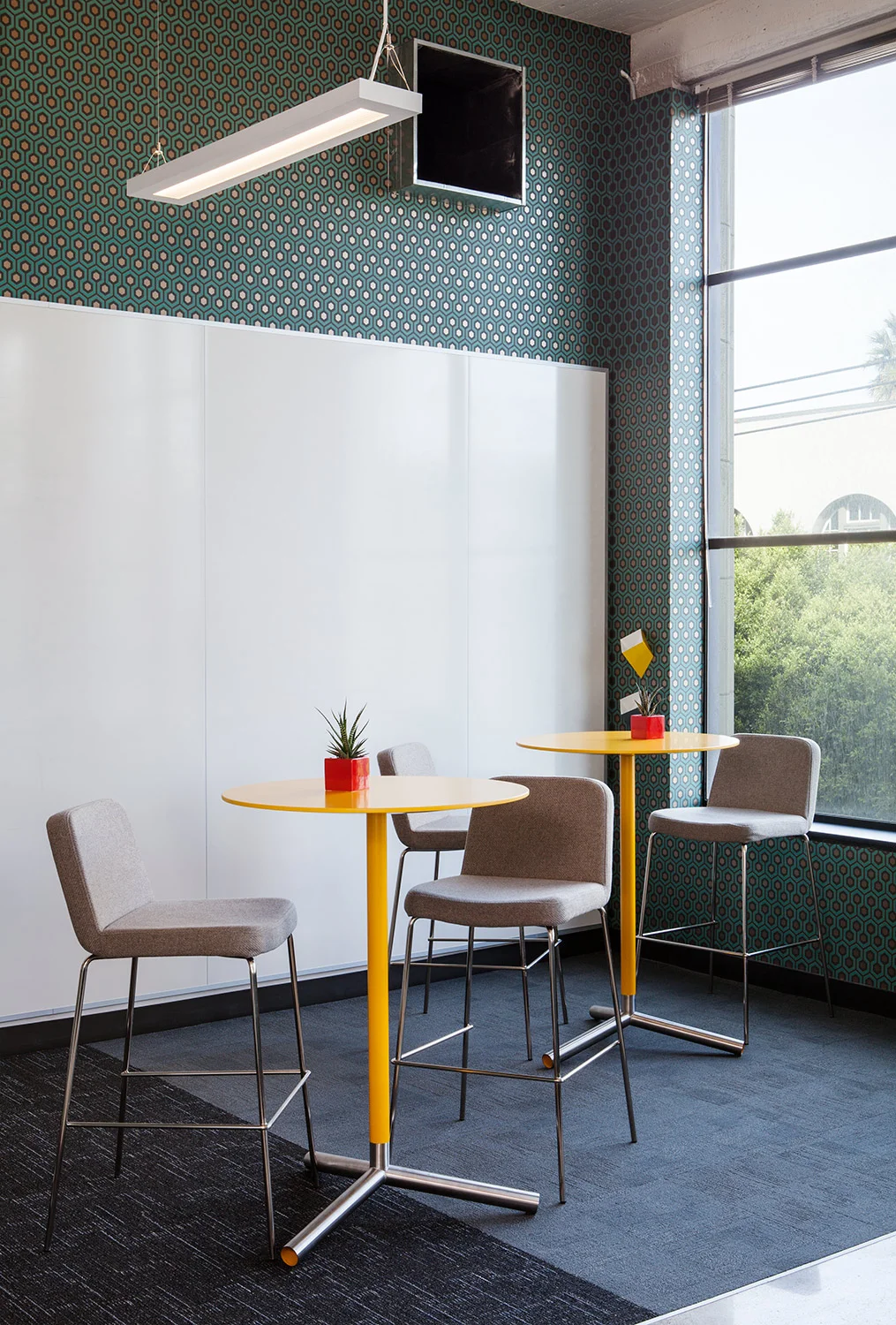 Janel Holiday Interior Design