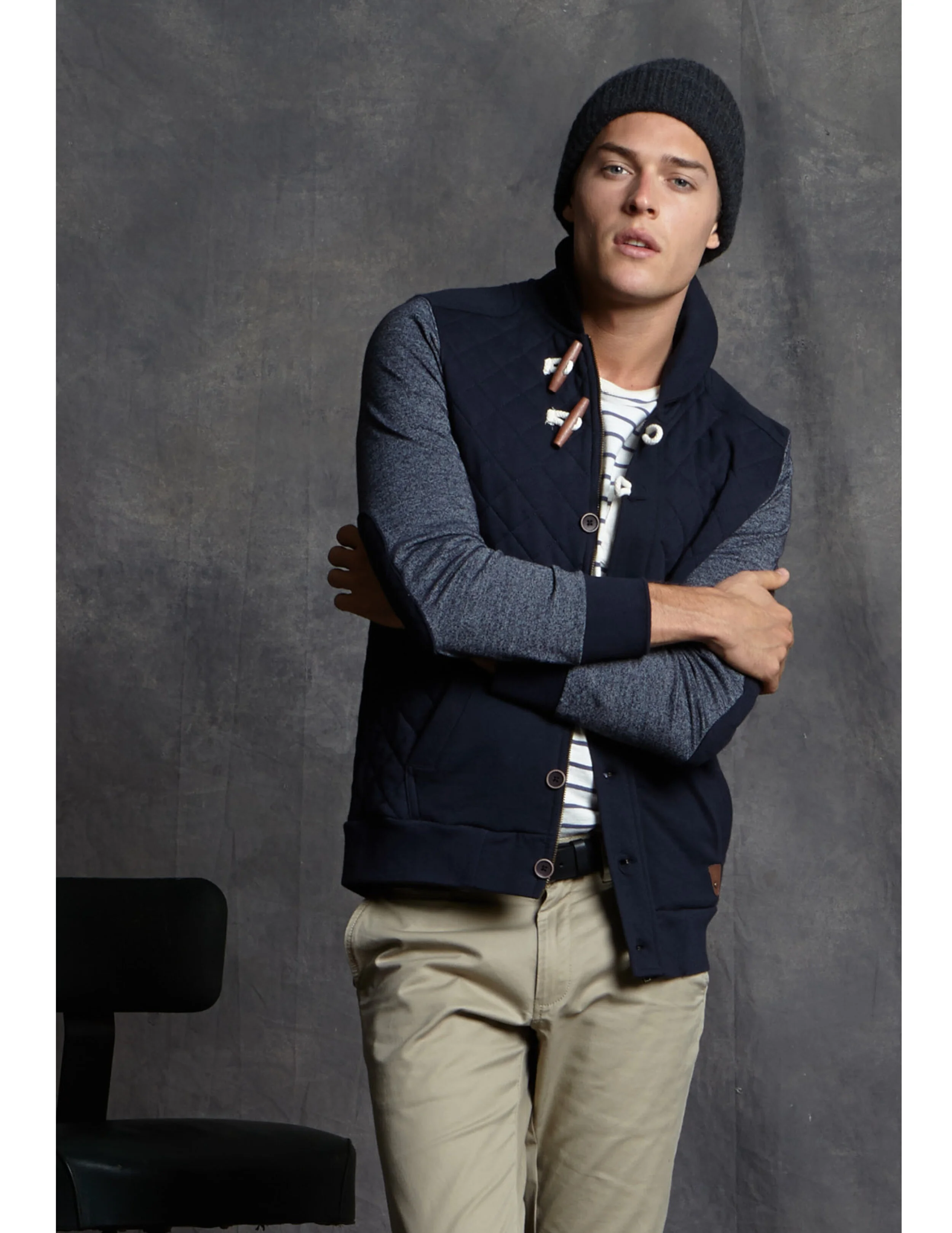 BAR 3 SPORTSWEAR SPREADS6.jpg