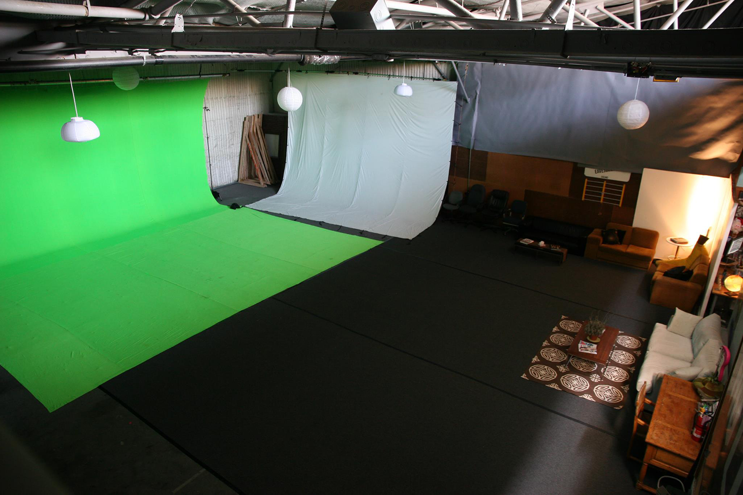 mehatch-Dirt-Cheap-Sound-Stage-squarespace-1500x1000.png