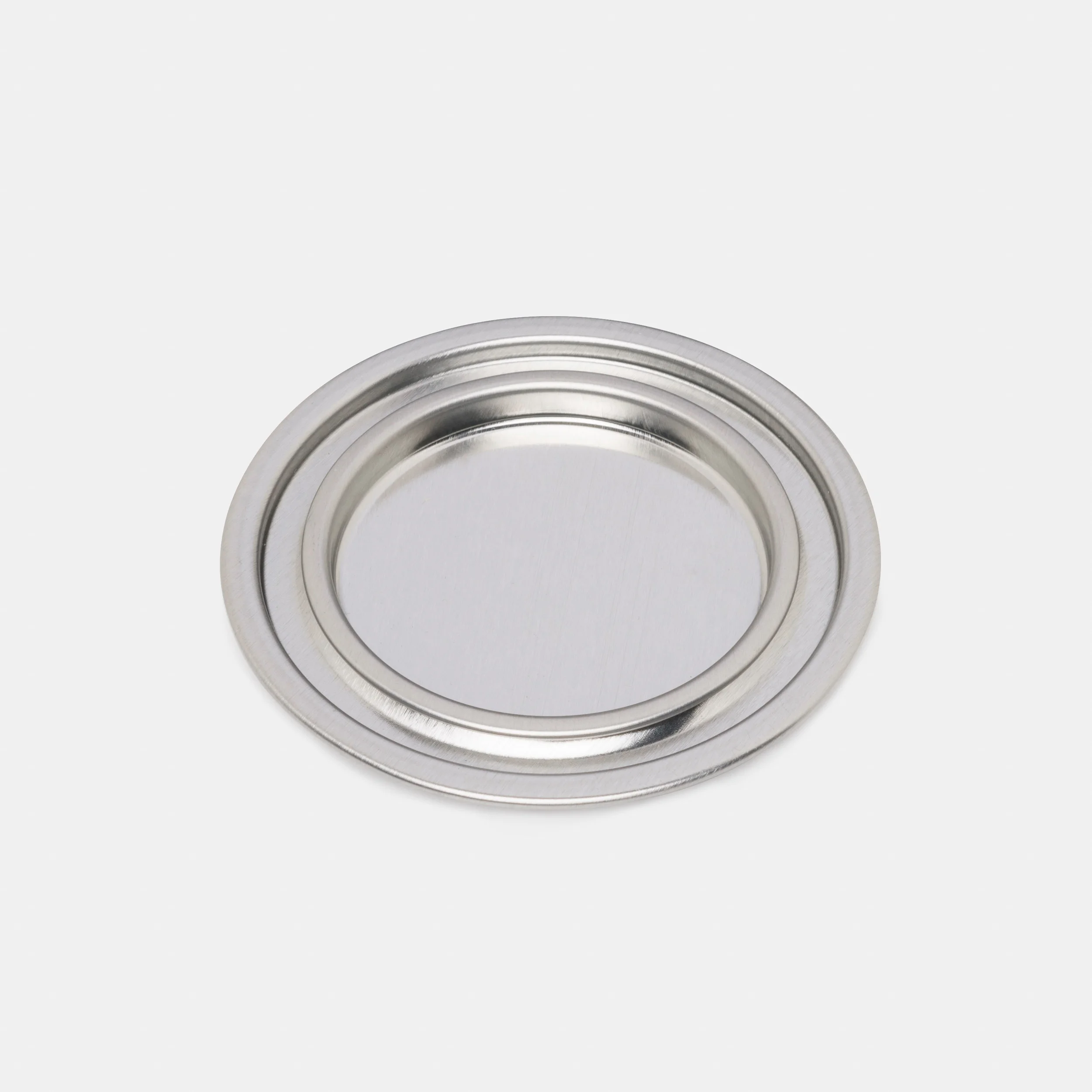 Penny Lever >Available Specifications< Diameter 47-157 mm Construction Die formed tin Detailing N/A
