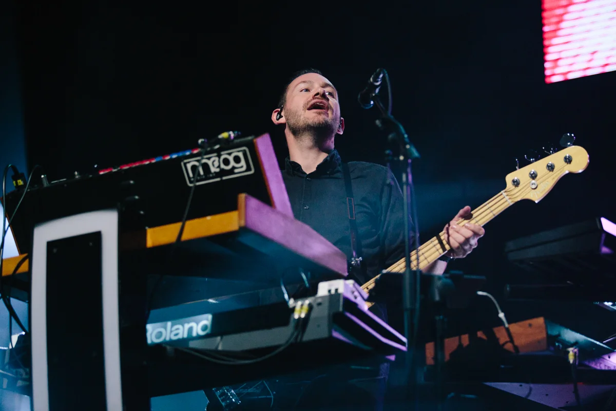 CHVRCHES_160603_004.jpg