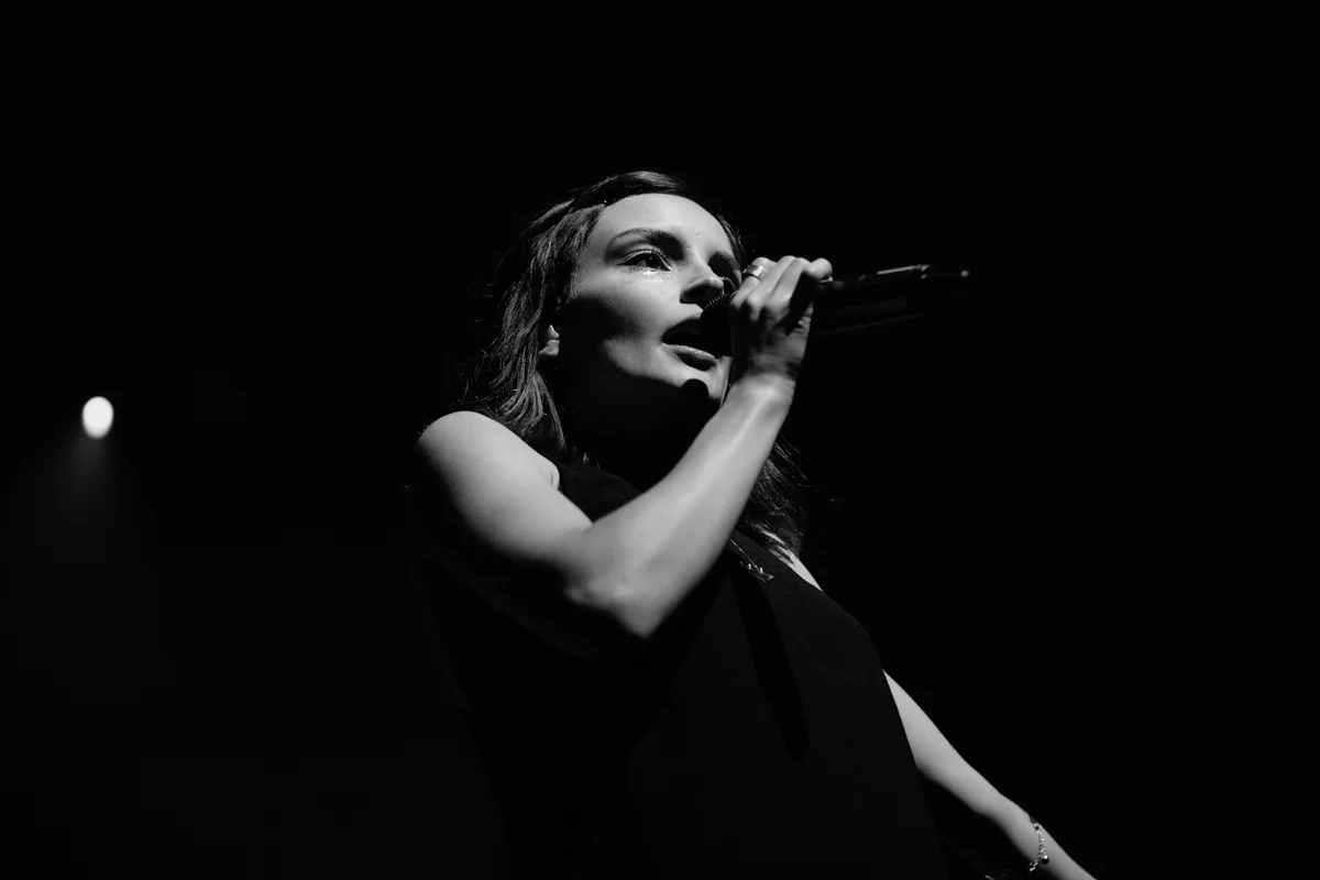 CHVRCHES_160603_005.jpg