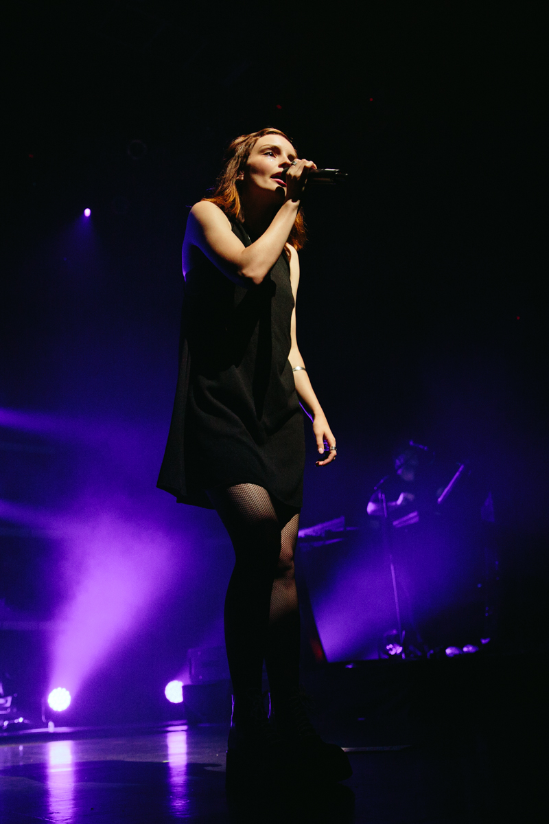 CHVRCHES_160603_006.jpg