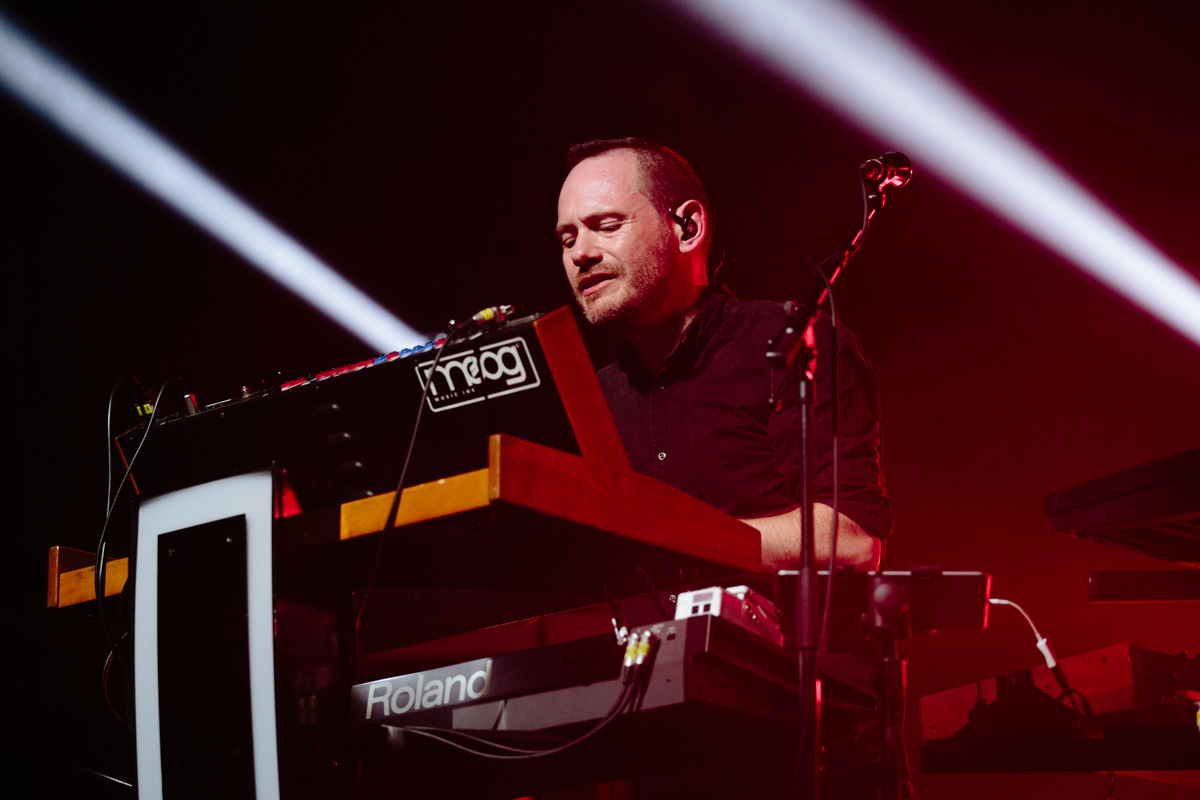 CHVRCHES_160603_021.jpg