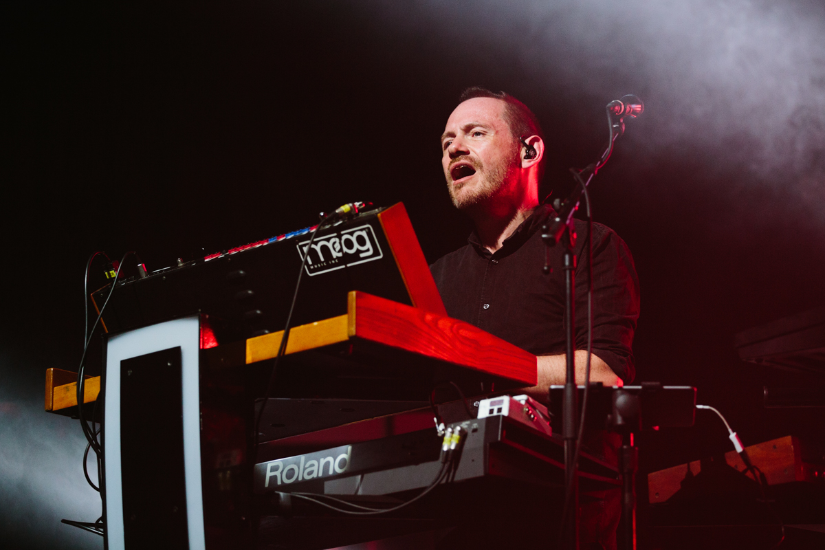 CHVRCHES_160603_022.jpg