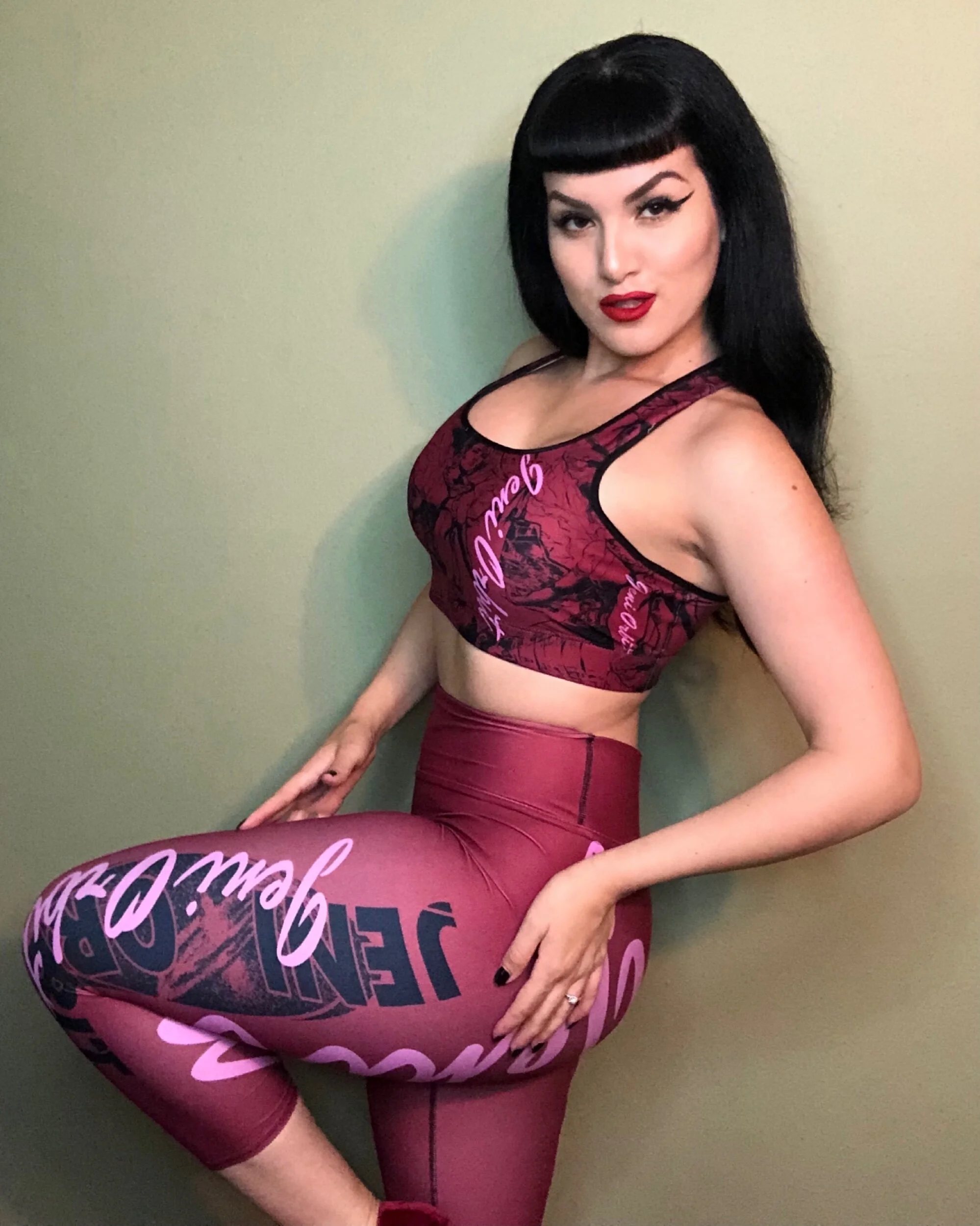 E75079E6-BE37-42A5-AFA1-79DD937C2128