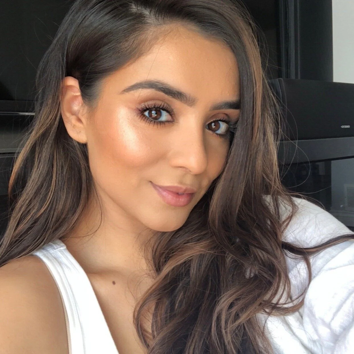 FRESH YOUTHFUL GLAM