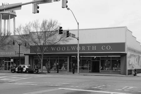 Hampton Street Storefronts and Signage