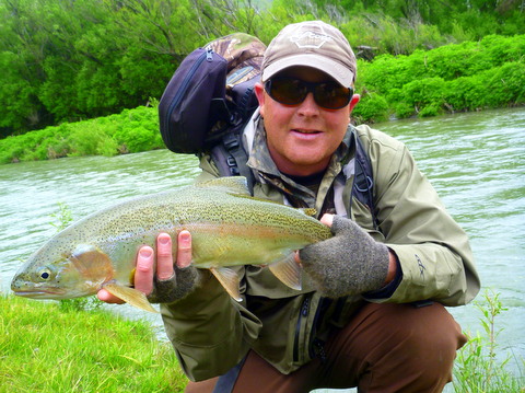 Fly Fishing New Zealand for trophy brown and rainbow trout.