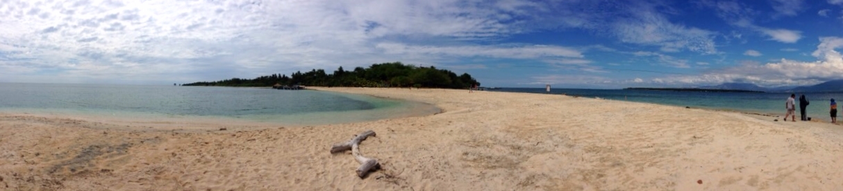 Panoramic View of the Sandbar in Magalawa Island
