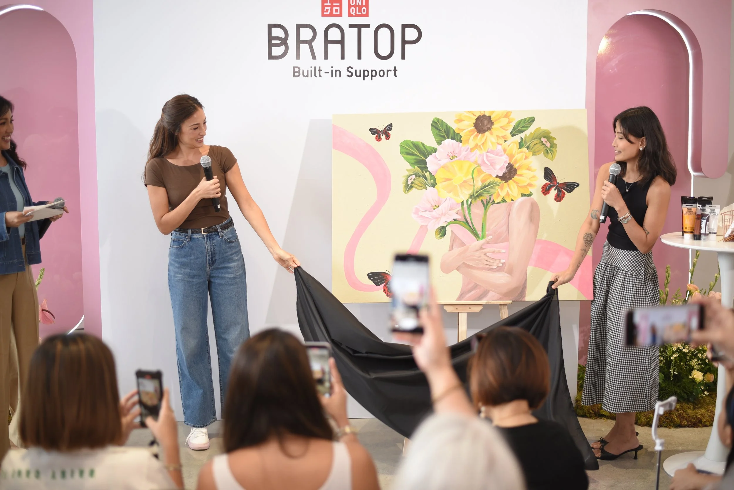 Uniqlo x Anina Rubio for Bratop campaign