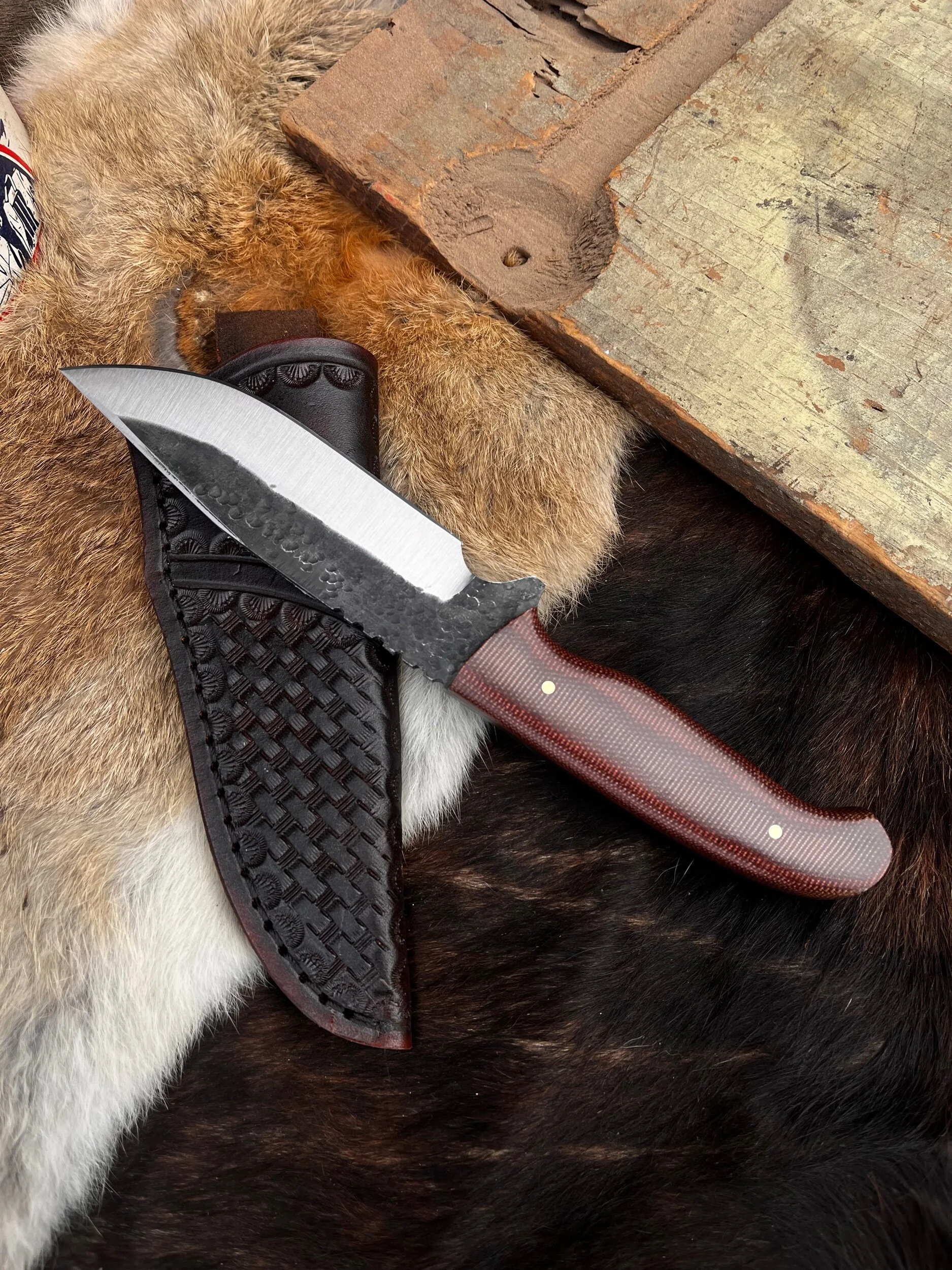 7F092928-6EE6-4881-9C4B-D68664728935