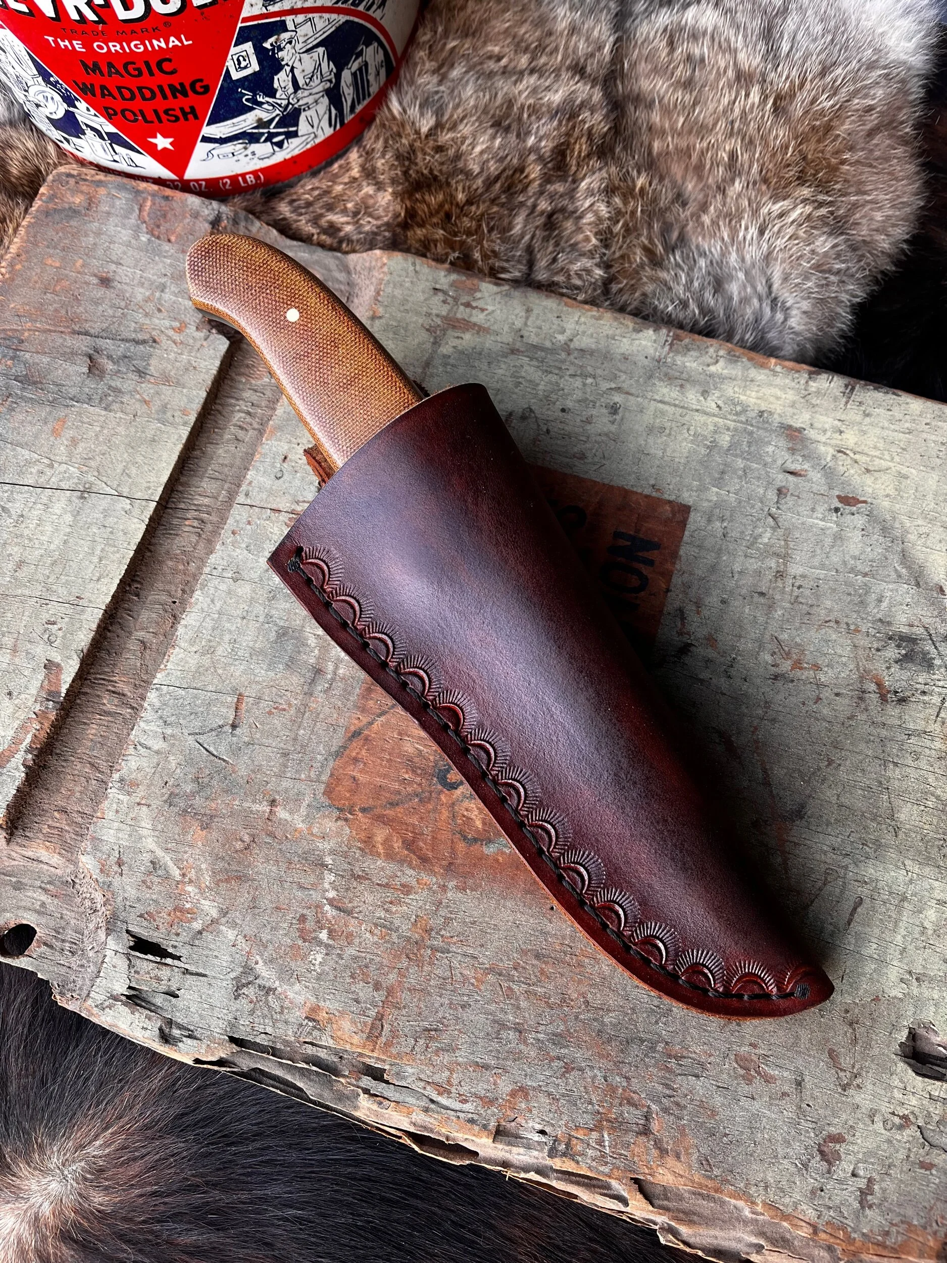 EF87E8E9-3B5D-4E4B-B9D3-41E4C15AD568