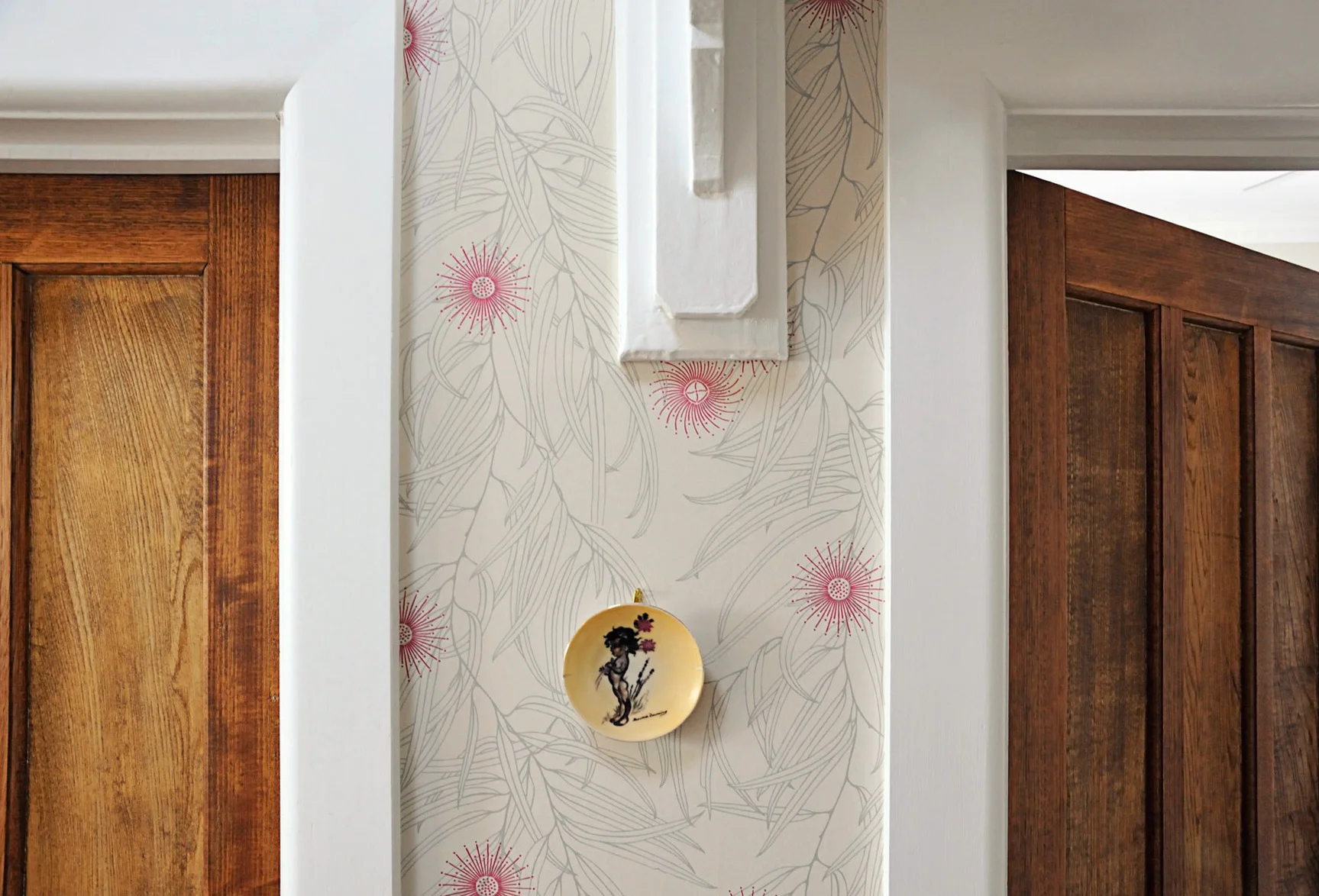 Monomeith Designs wallpaper by Penny Maskell - Designed in Tasmania and hand printed in Melbourne