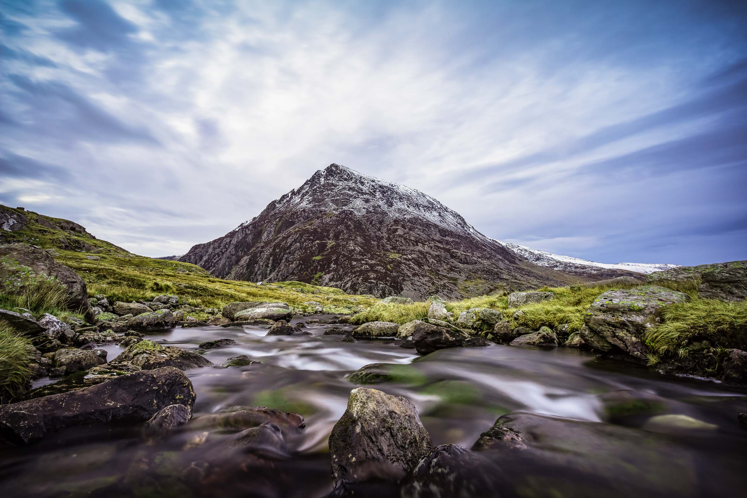 Pen yr Ole Wen from one of many streams out of the mountains. 17mm, ISO100, f/8, 15 seconds.