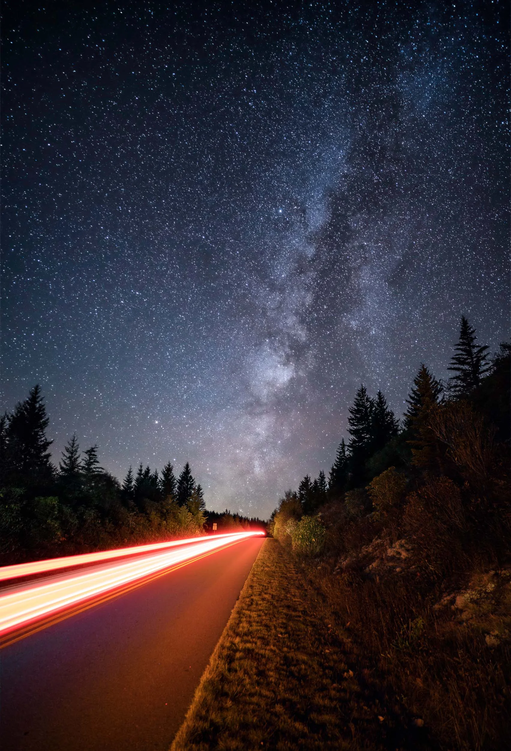 18mm, 20 sec at f/2.8, ISO 800