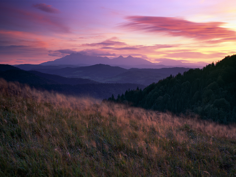 Capture: Pieniny, Camera: Linhof Techno, Lens: Rodenstock 90mm, Film: Fuji Velvia 50, Filters: Lee ND Graduated 0.6