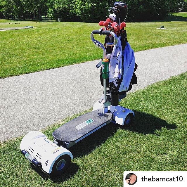 We hope you have a great weekend like @thebarncat10 did at @bucksrungc ! Get out there and #surftheearth 🏄🏻&zwj;♂️⛳️