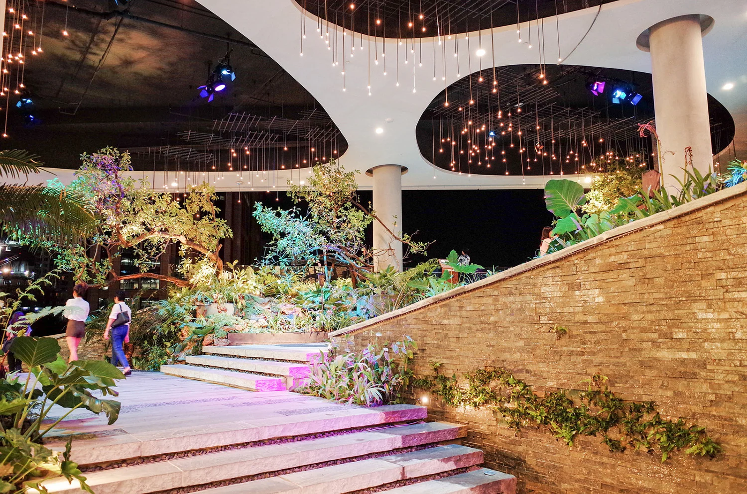 EMQ_fWEB_terrace_ (20).jpg