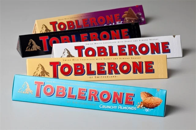 576495882_w640_h640_toblerone_znam__y_shokolad.jpg