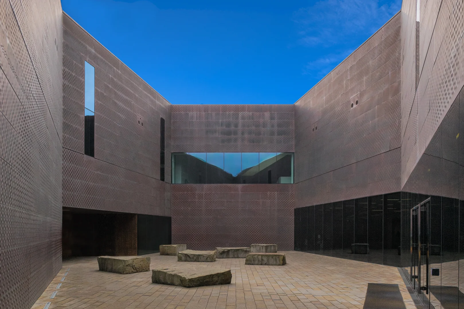 DeYoung Museum Courtyard, San Francisco CA