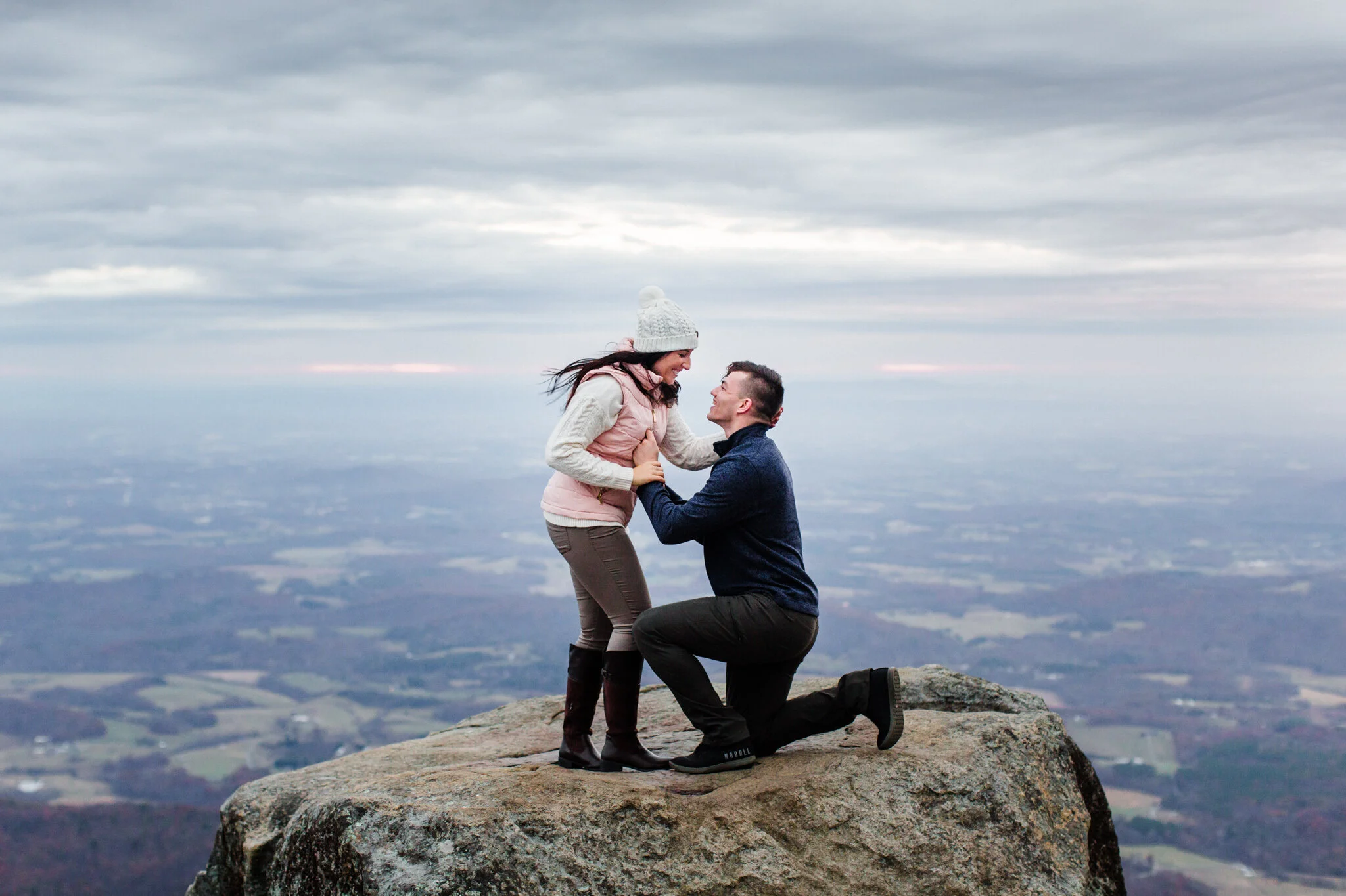 sharp-top-peaks-of-otter-virginia-hiking-proposal-photographer-14.jpg