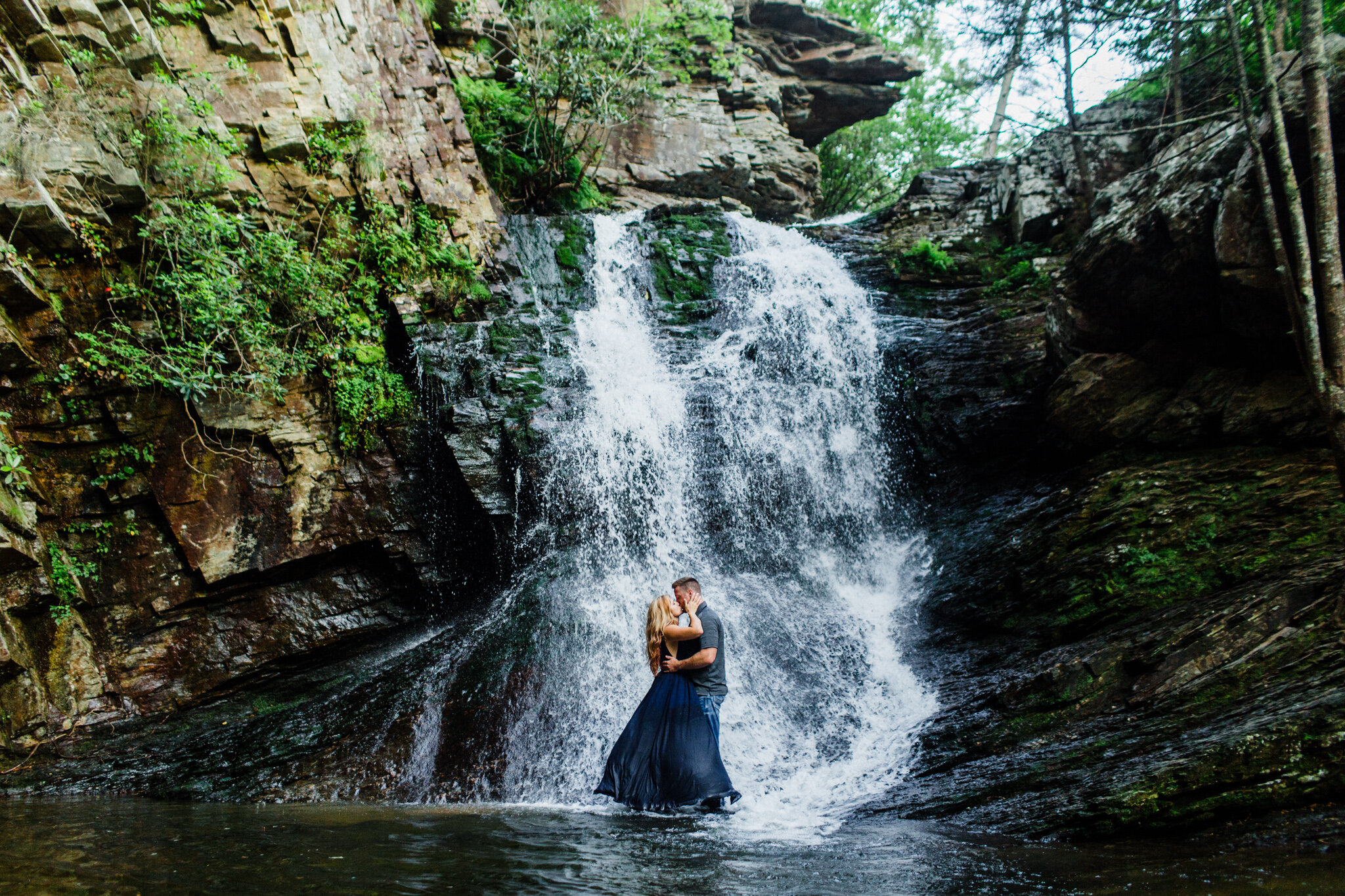 appalachian-mountain-north-carolina-waterfall-engagement-anna-bowser-photography-5.jpg