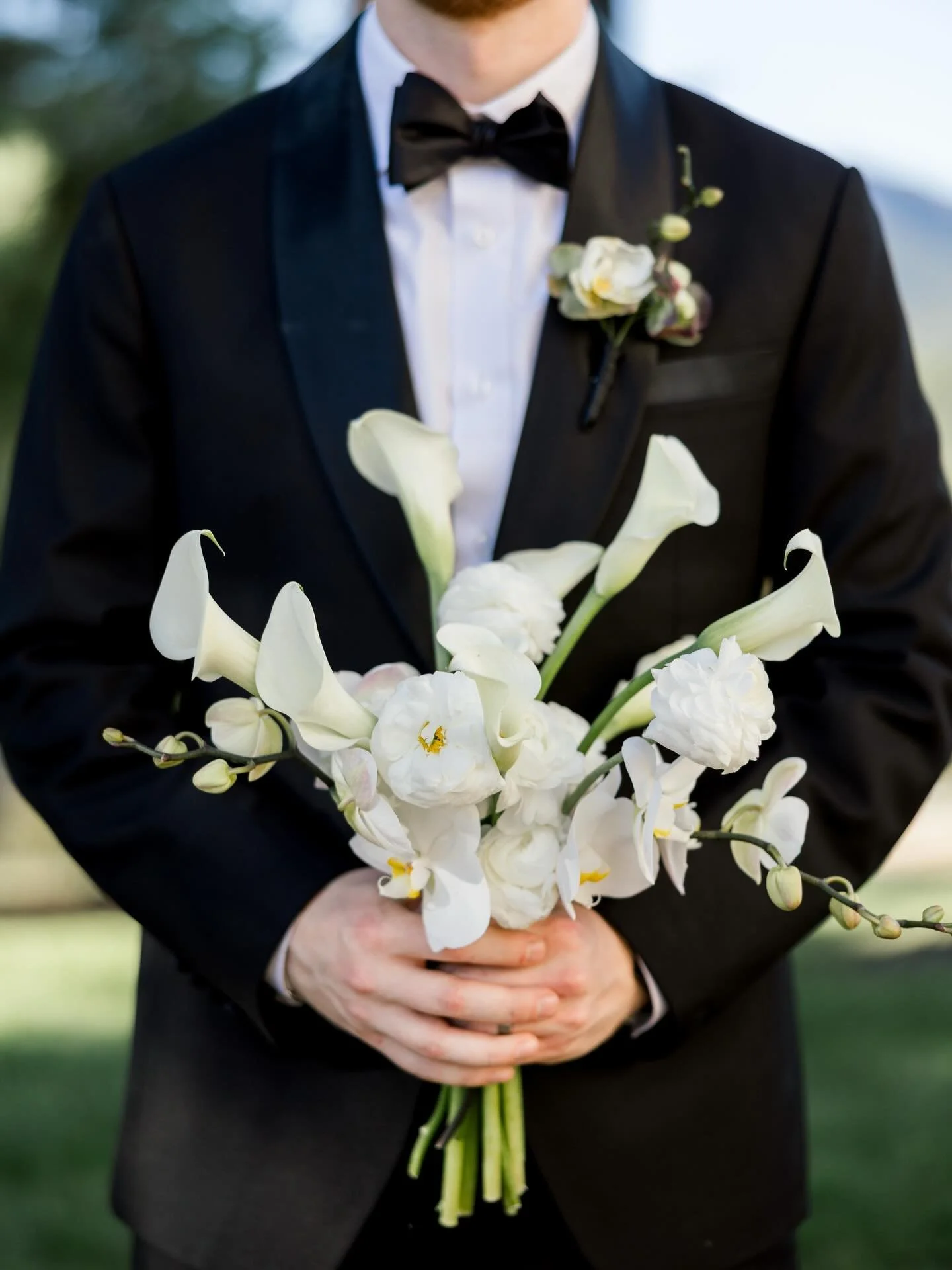 His fit, her fit. His fit, her fit. Who did it better, I don&rsquo;t know but my toddler son chose this song and I&rsquo;m not going to lie, it&rsquo;s kinda a vibe&hellip;. Am I right? 

Second shot for @oliverandco.va 
Planning: @julierupertevents 