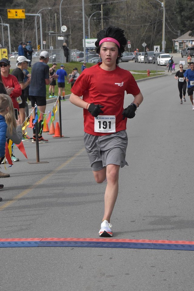 Westcoast Sooke 10K - Wataru