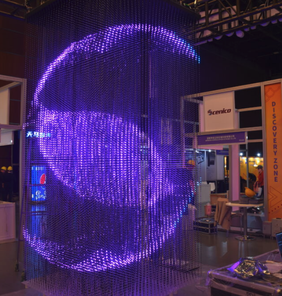 沉浸式 3D LED 體素藝術裝置