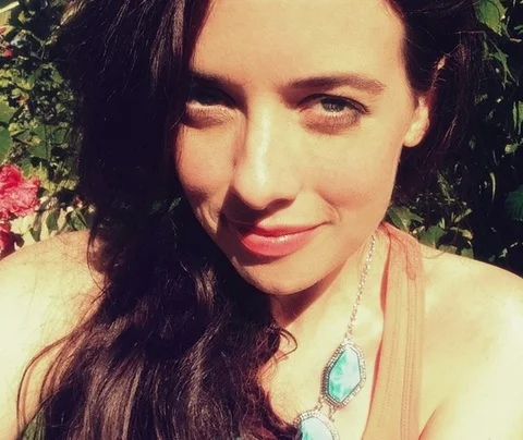 Carly_Photo.jpg