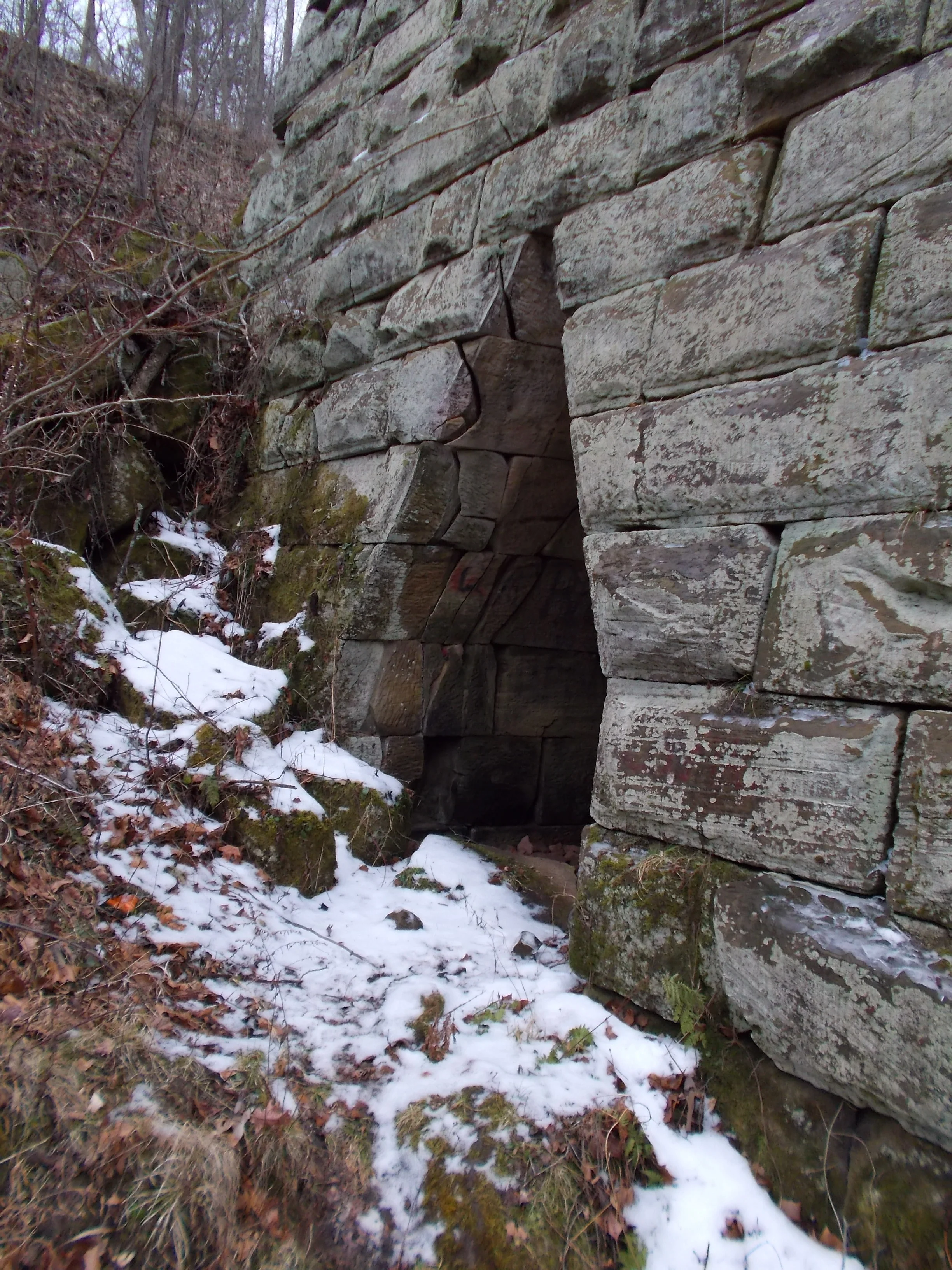  Richland Furnace from the side. Dry stone stacked! No mortar. Who were these people and did they not have distractions like air conditioning and internet? 