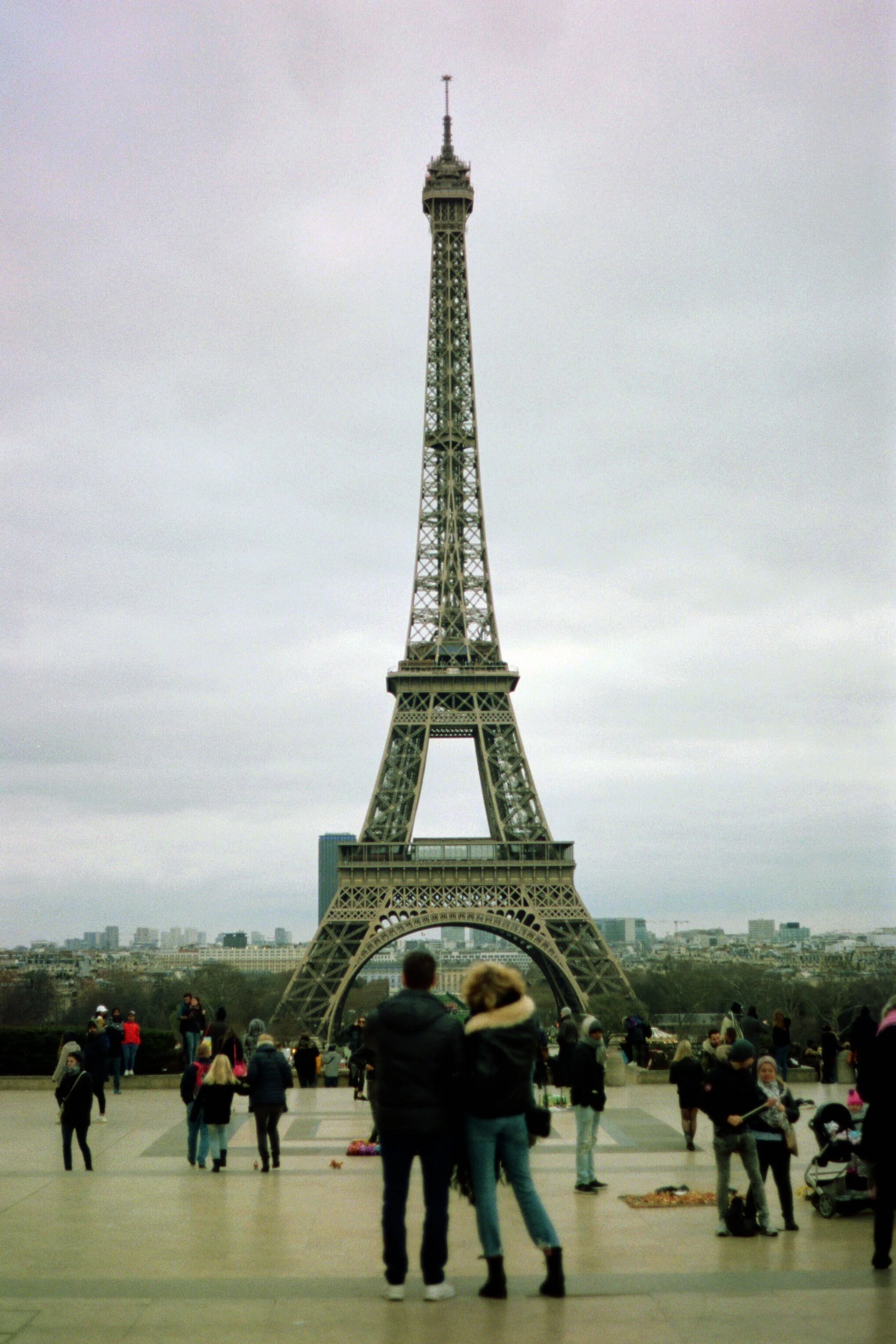 PARIS-LOVERS.jpg