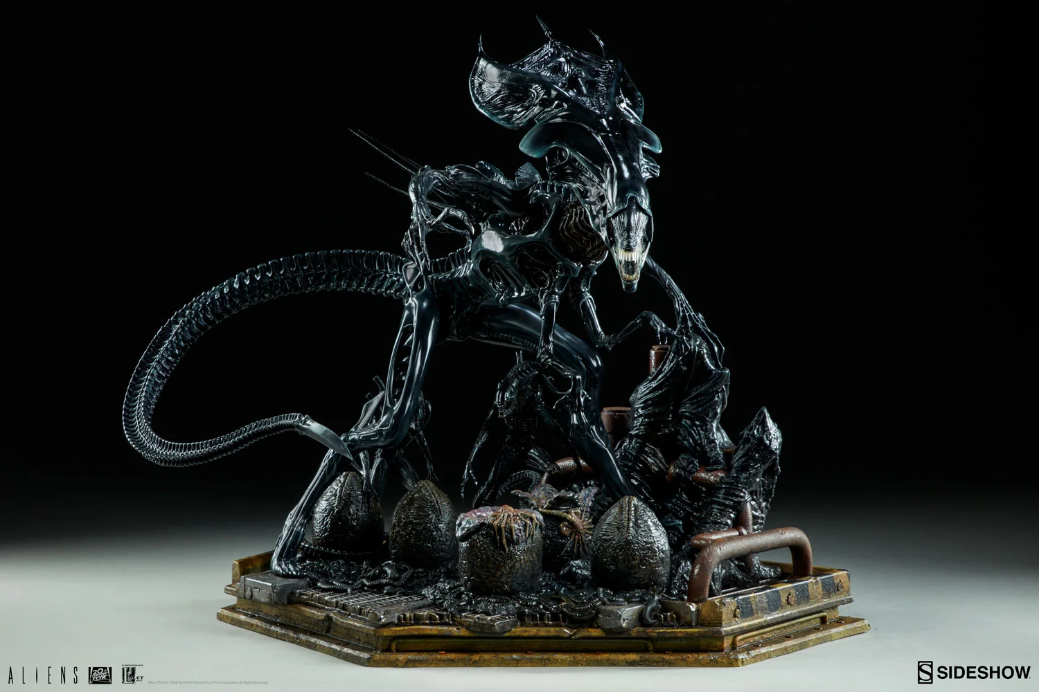 aliens-alien-queen-maquette-sideshow-300267-04.jpg