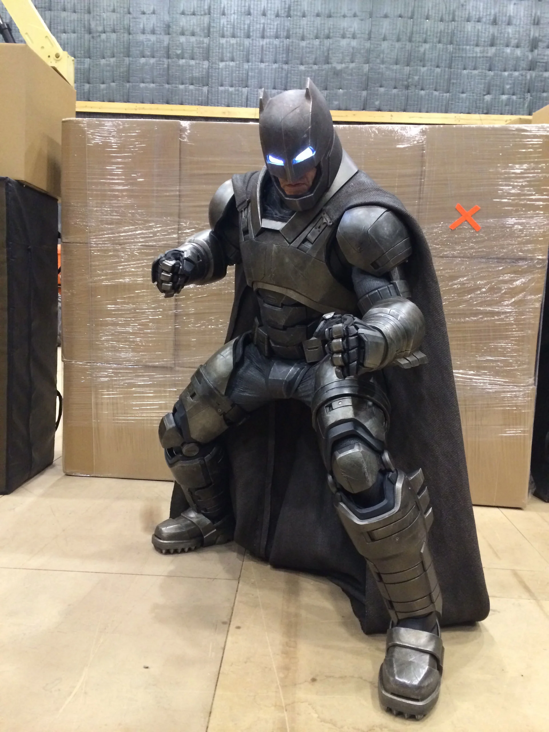 BATMANvS-dawn-of-justice-BAT-MECH_001_IS.jpg
