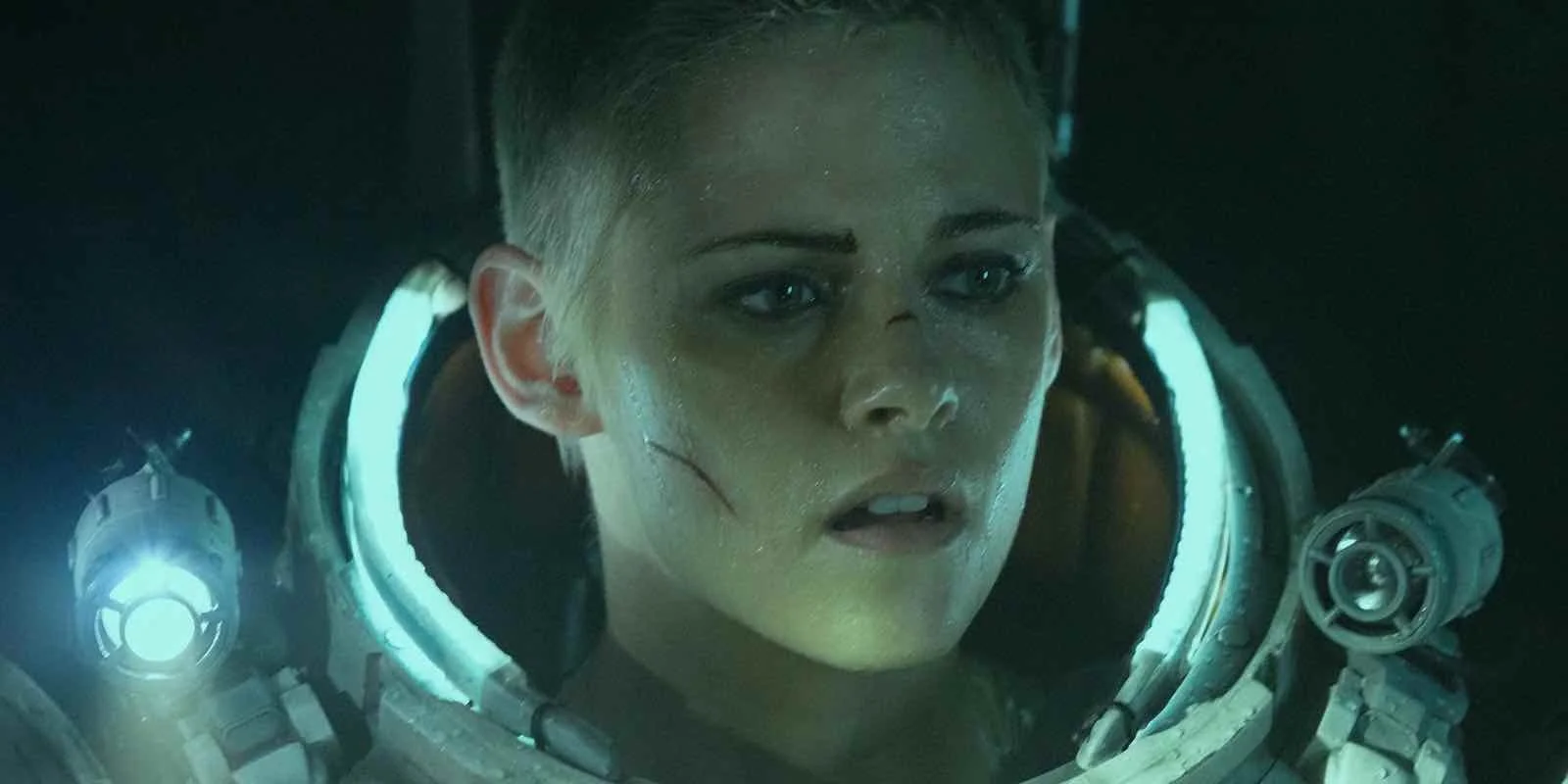 underwater-kristen-suit.jpg
