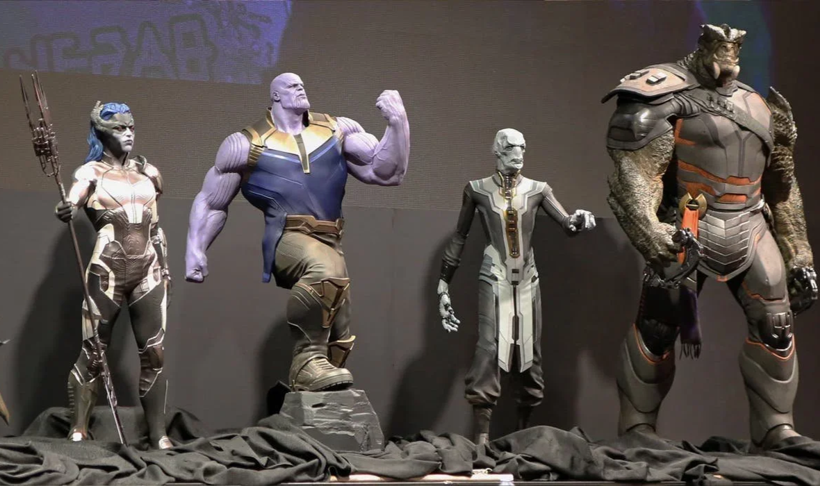 Black-Order-Infinity-War-Statues.png