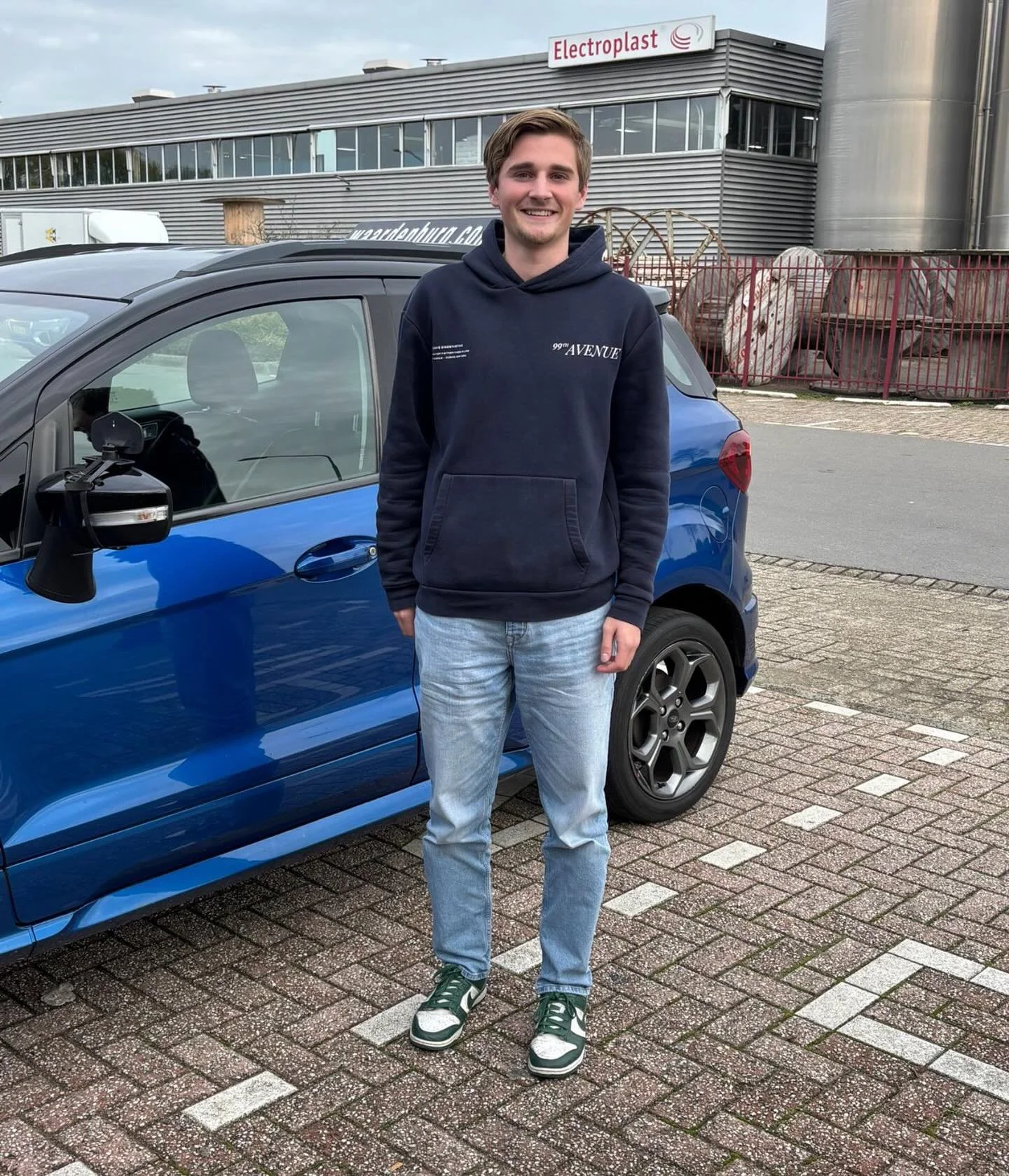 Marijn Toepoel in &eacute;&eacute;n keer geslaagd. Top gereden hoor. Je hebt gewoon goed verkeersinzicht dus lekker zelfstandig op pad met de auto. Komt helemaal goed. Veel plezier met je rijbewijs en hartelijk gefeliciteerd. @cbrnl