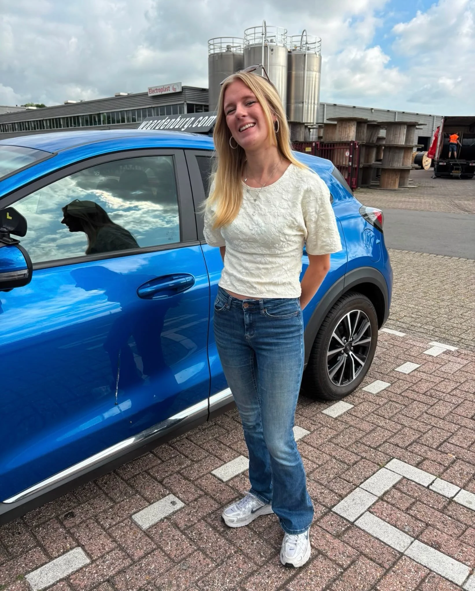 Robin Wiegel lekker in &eacute;&eacute;n keer geslaagd. Super gedaan. Hardop denken was de sleutel tot het succes voor jou. Veel plezier met je rijbewijs en hartelijk gefeliciteerd! @cbrnl