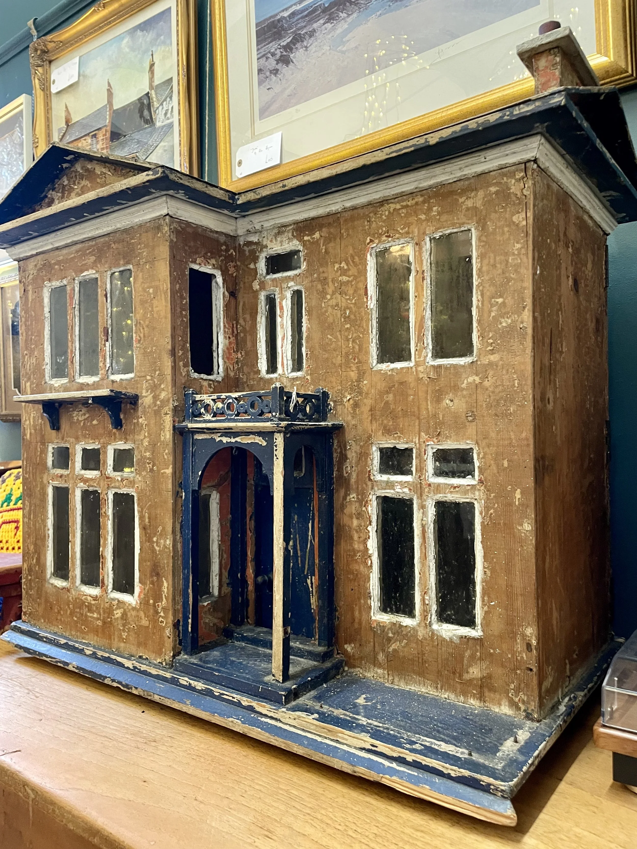 The Collector’s Roadmap: Why Kendal is the North’s New Antique Capital