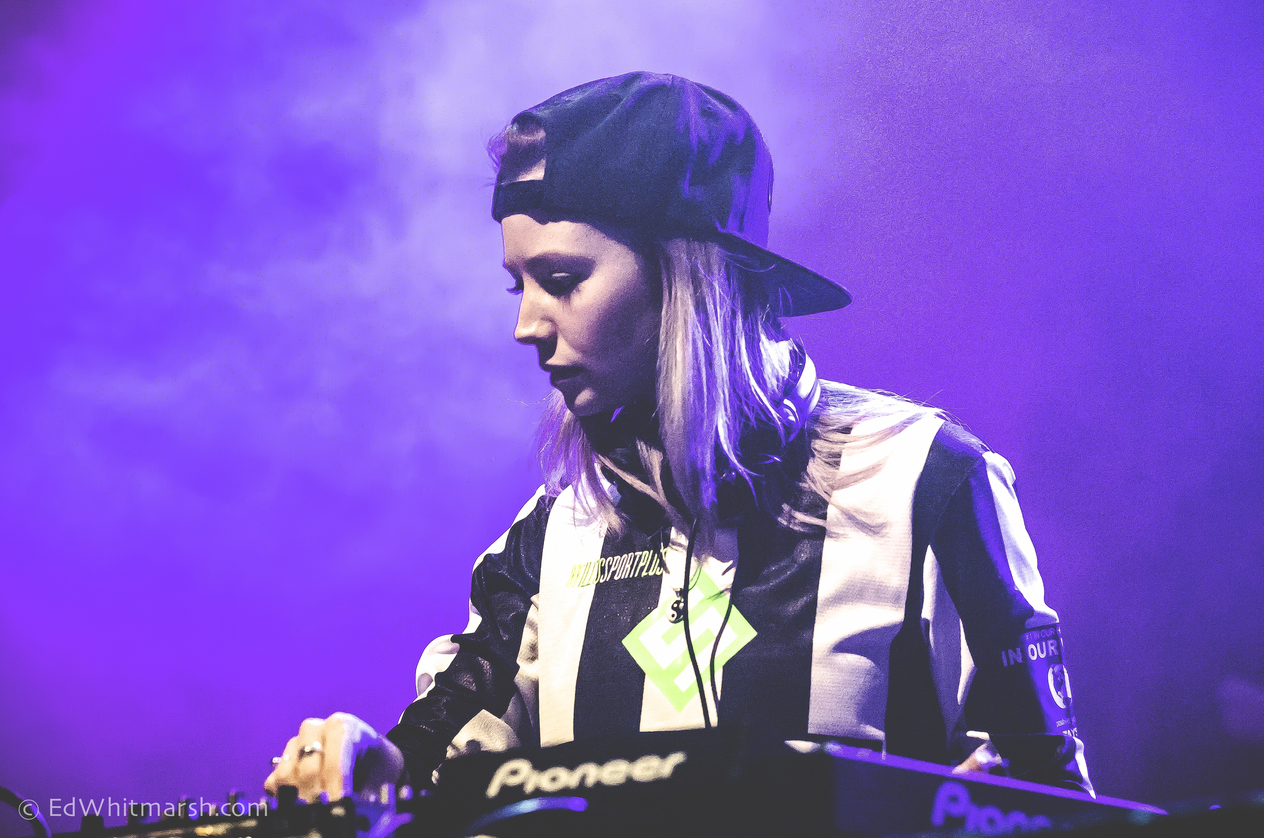 B.Traits - The Forum