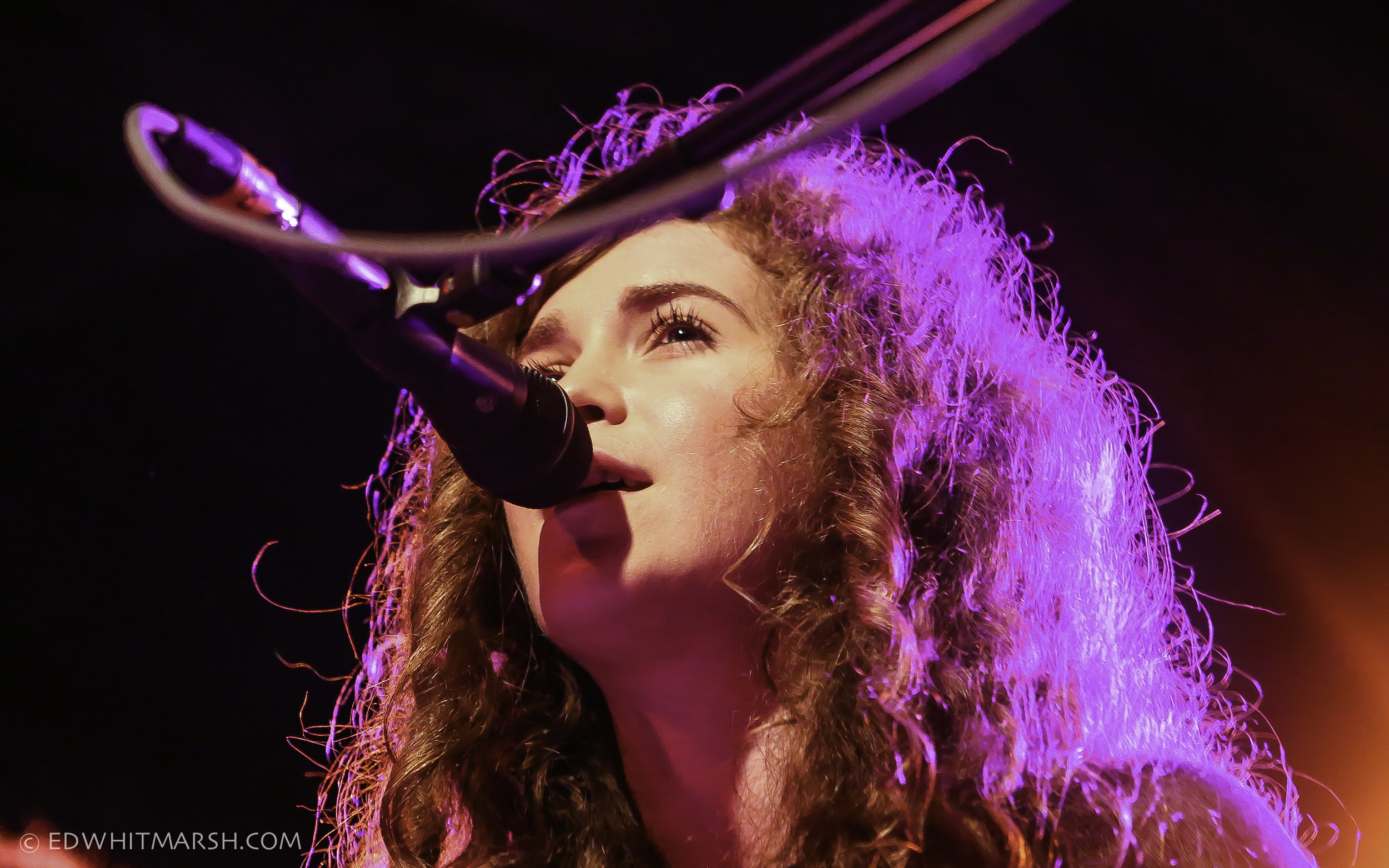 RAE MORRIS - TGE