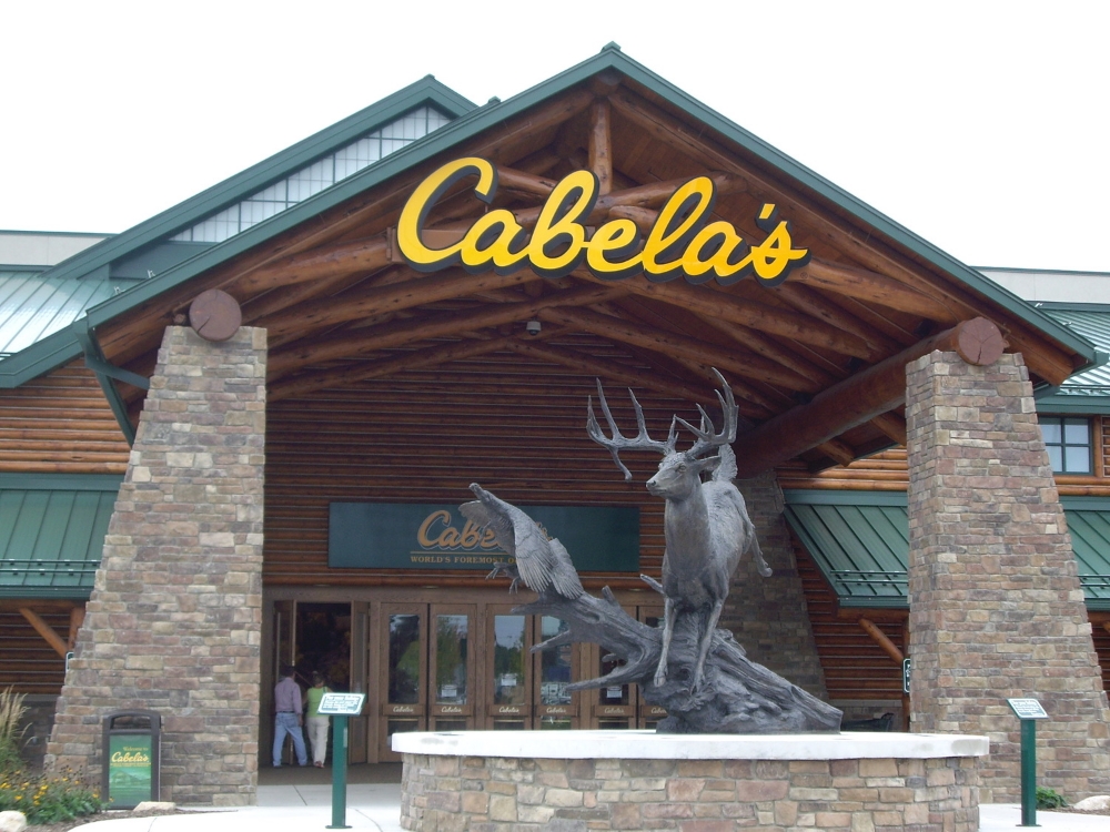 Not the Cabela's we went to but i'm sure it had some animal statue out in front of it too.
