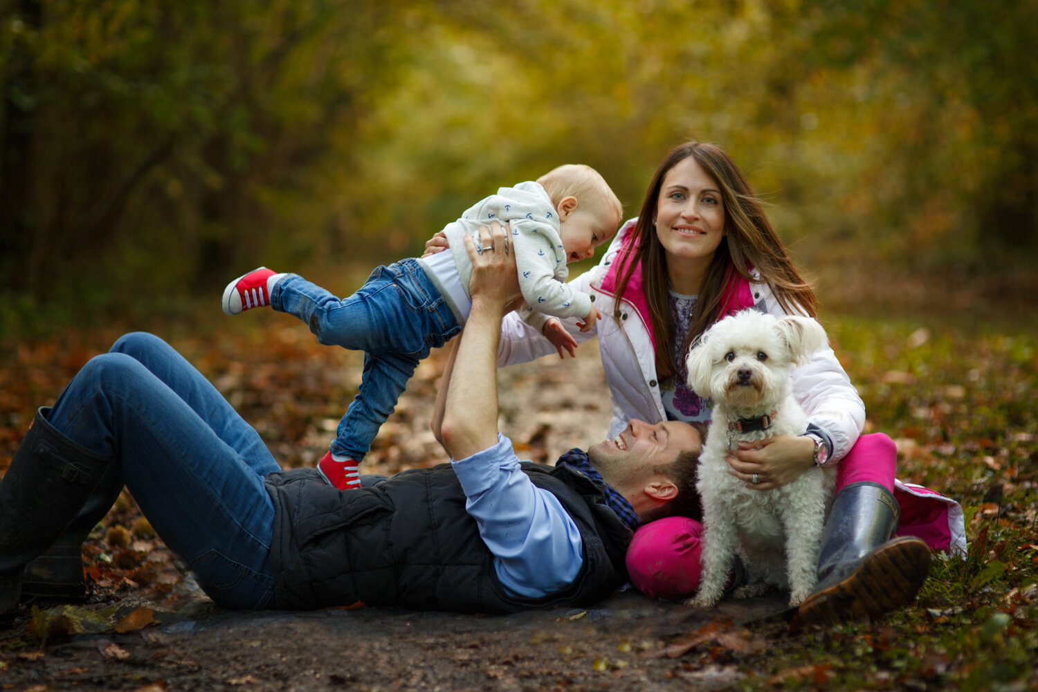 berkshire family photographer parents, baby and dog portrait