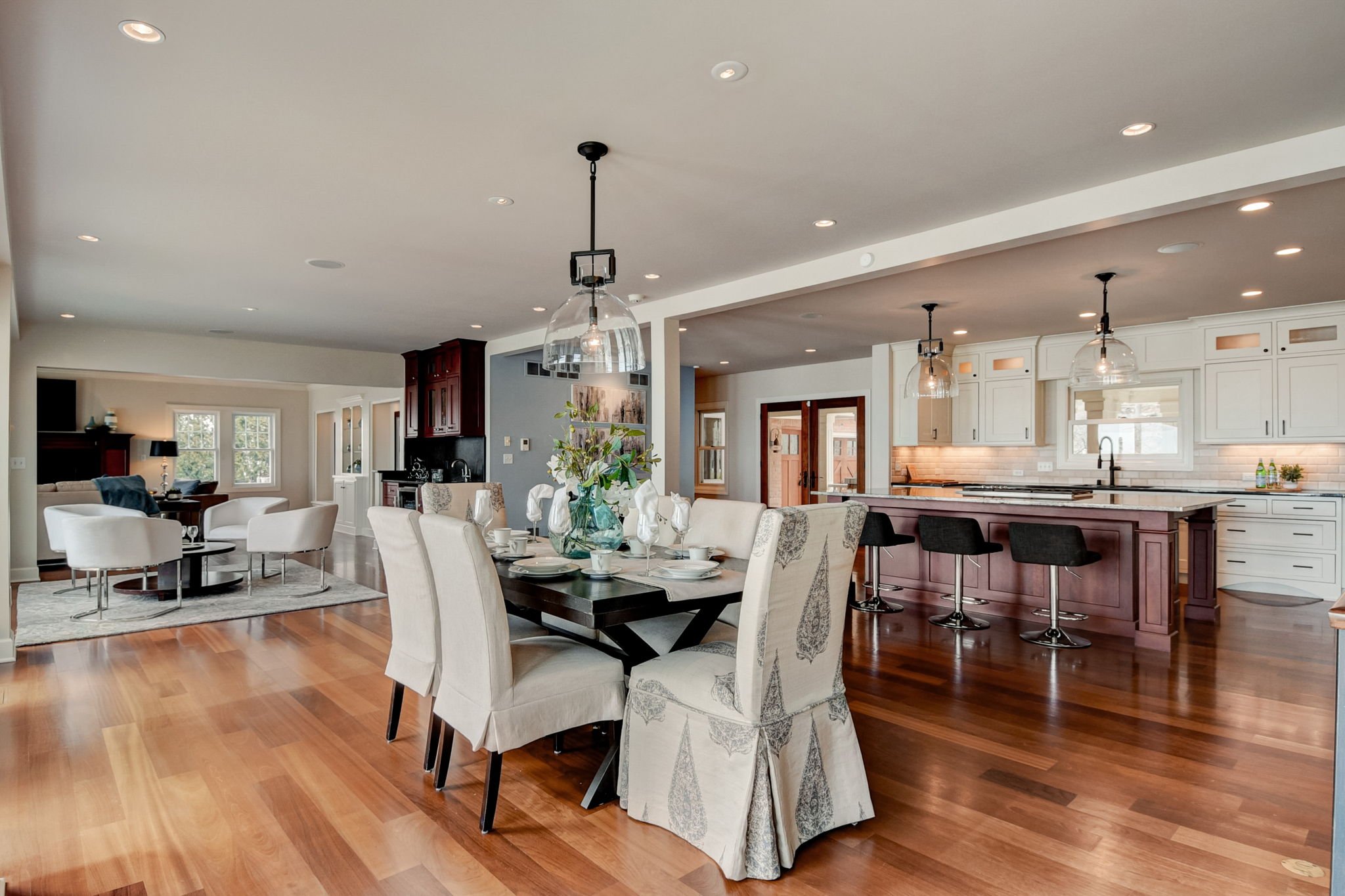 41-web-or-mls- N Beach Dr -041.jpg