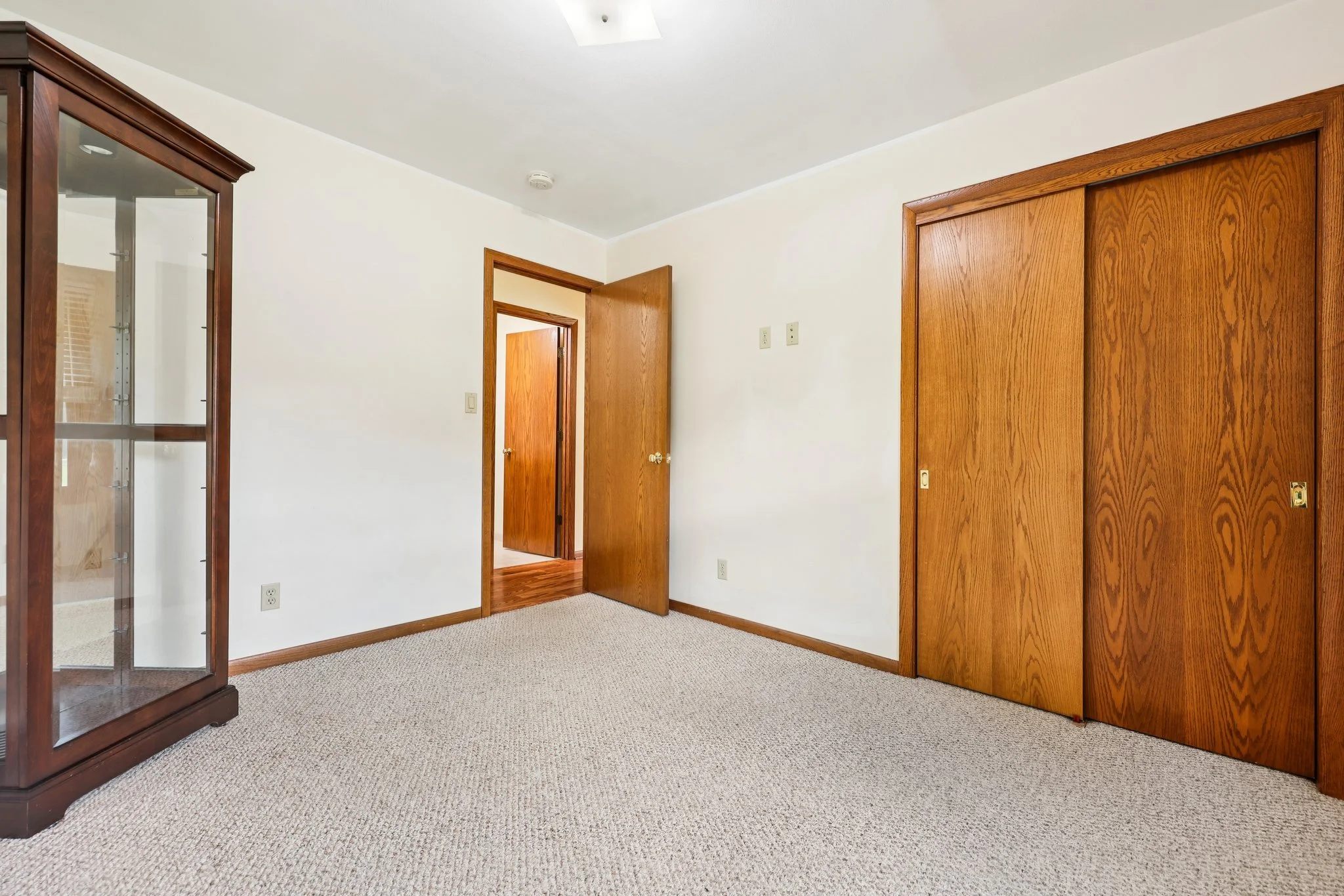 36-web-or-mls-Hickory Hill Pkwy-S1508-036.jpg
