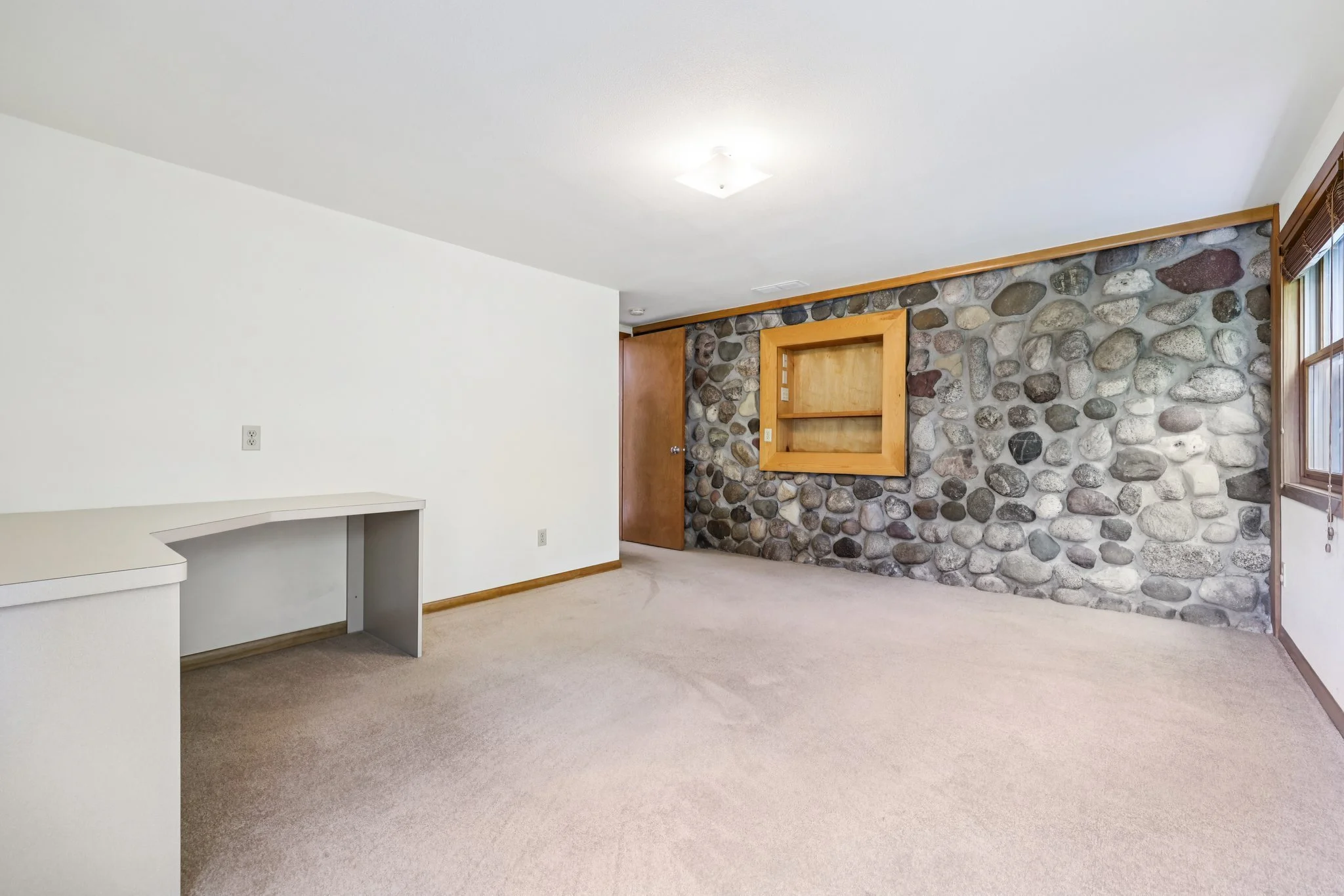 39-web-or-mls-Hickory Hill Pkwy-S1508-039.jpg